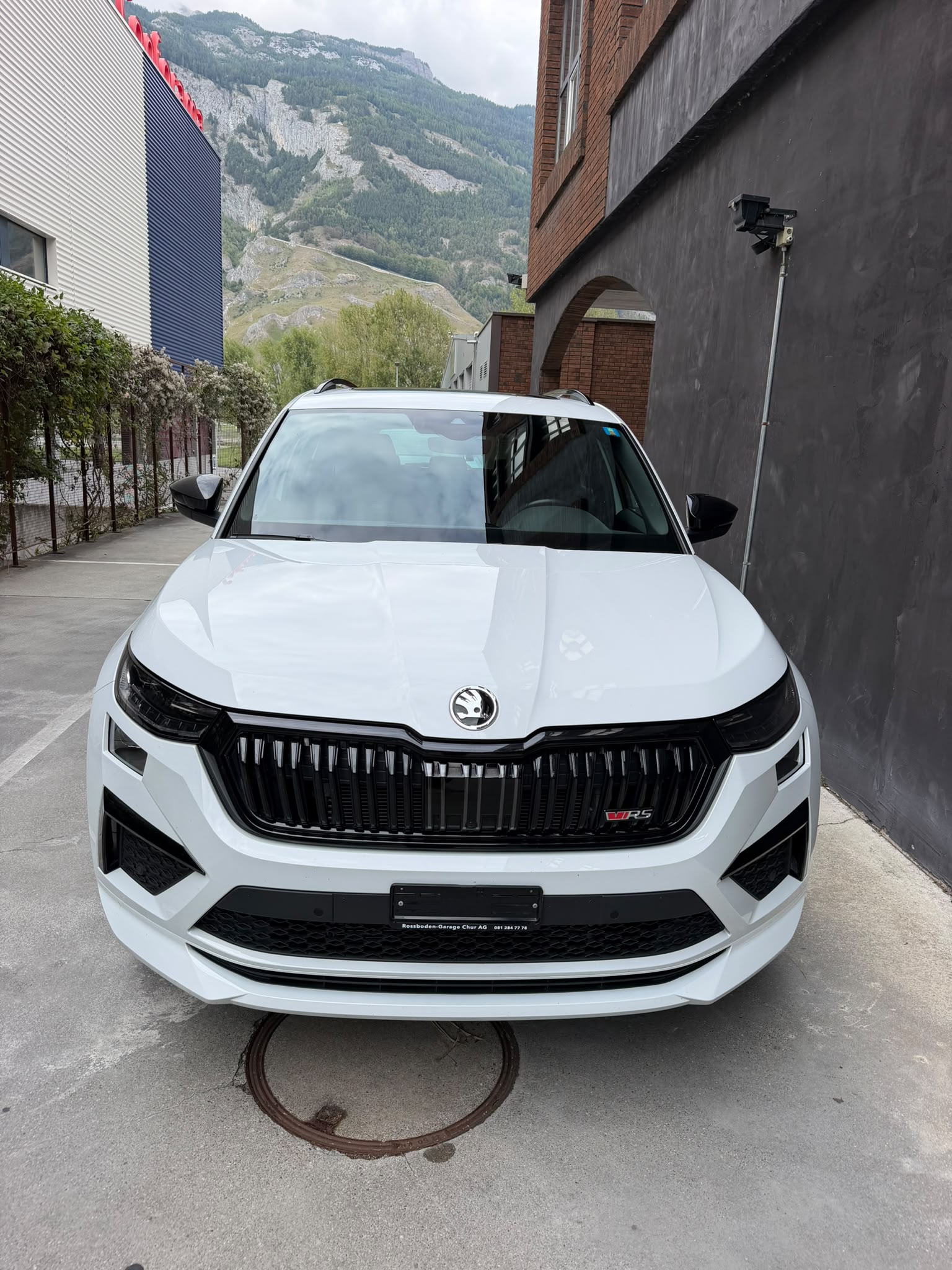 SKODA Kodiaq 2.0 TSI 4x4 RS-image-2