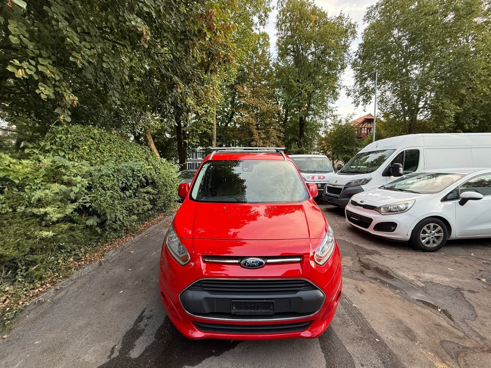 FORD Tourneo Connect 1.0 SCTi Trend-image-1