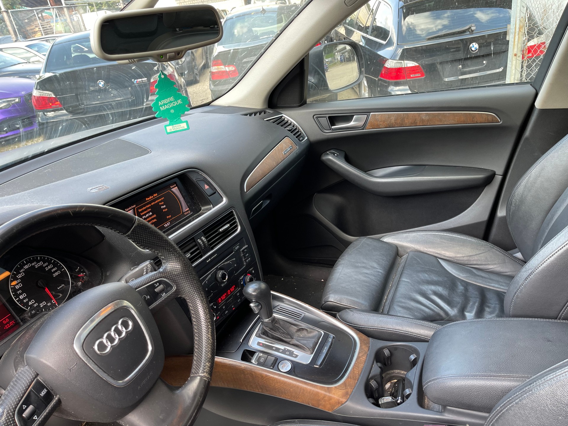 AUDI Q5 2.0 TFSI quattro S-tronic-image-6