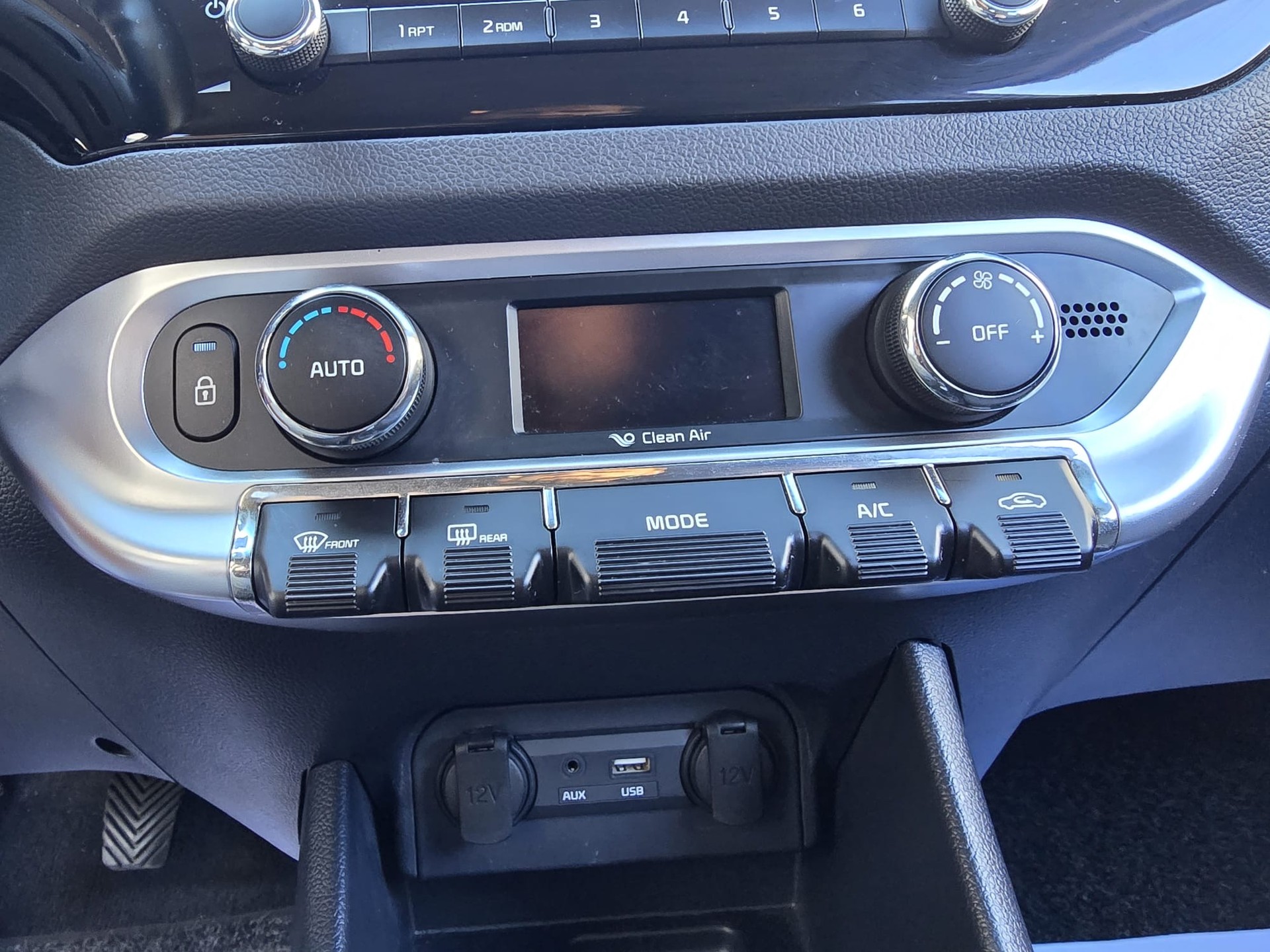 KIA Rio 1.4 CVVT Trend-image-15