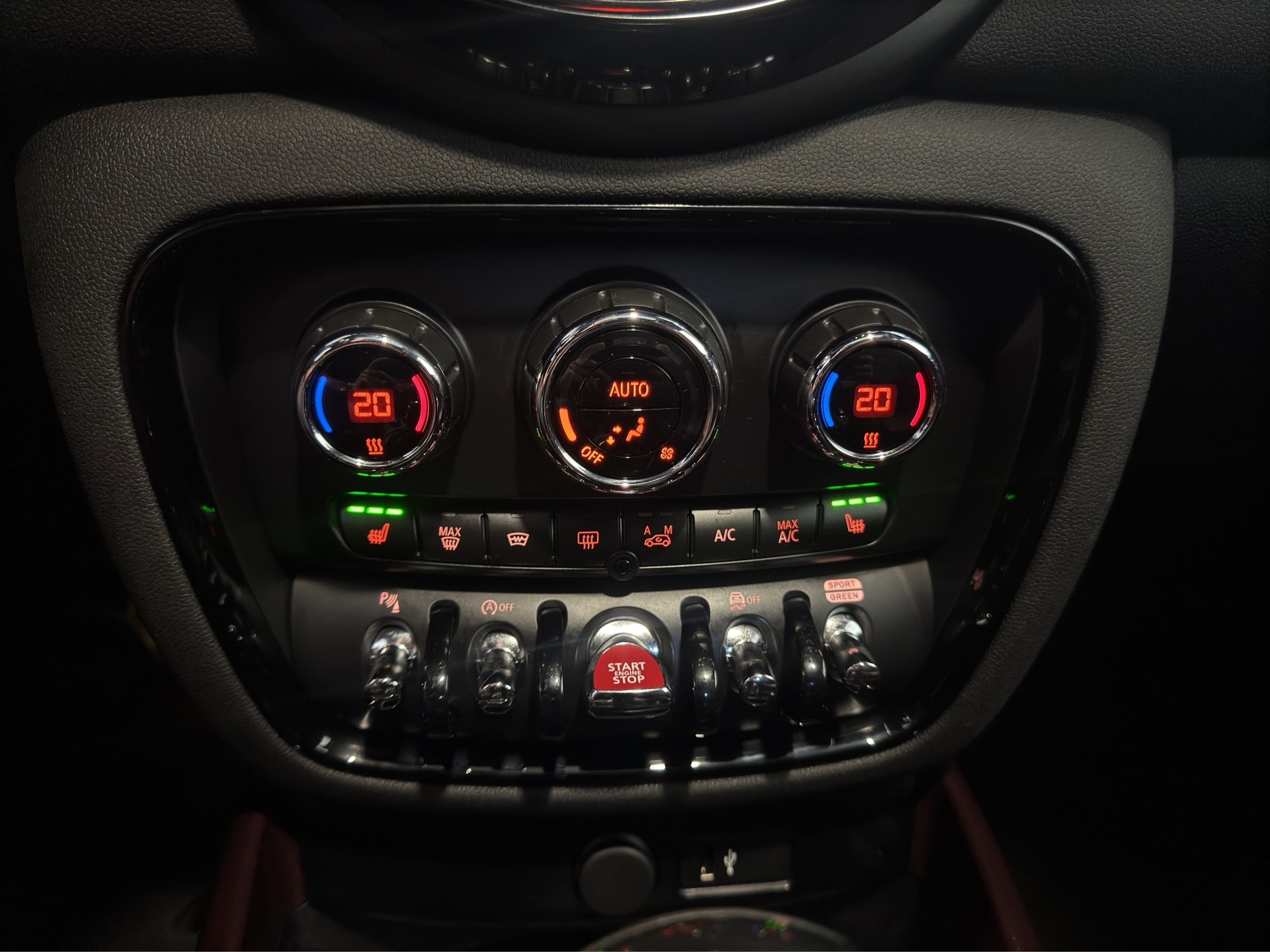 MINI Clubman Cooper Steptronic DKG-image-13
