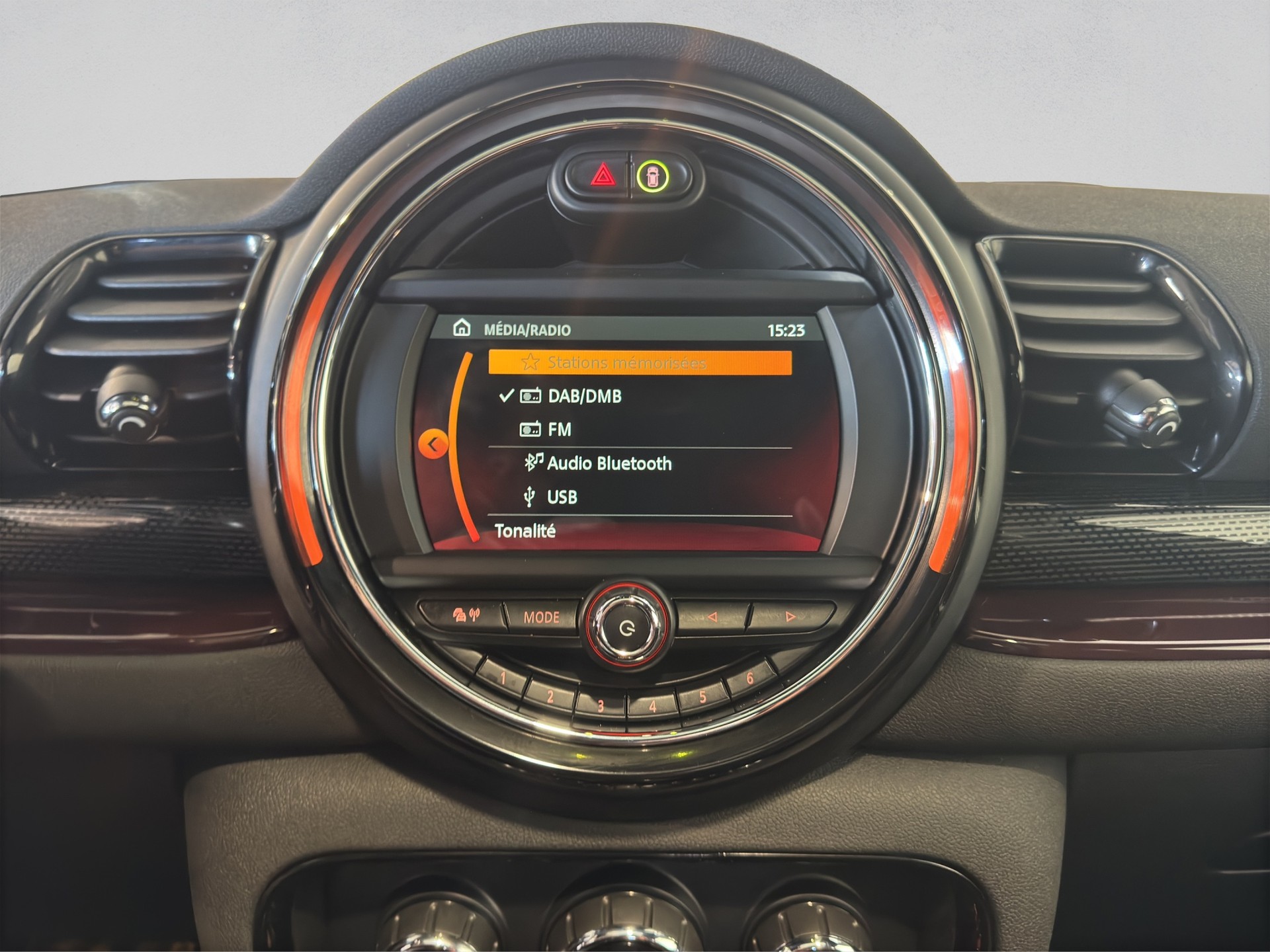 MINI Clubman Cooper Steptronic DKG-image-19