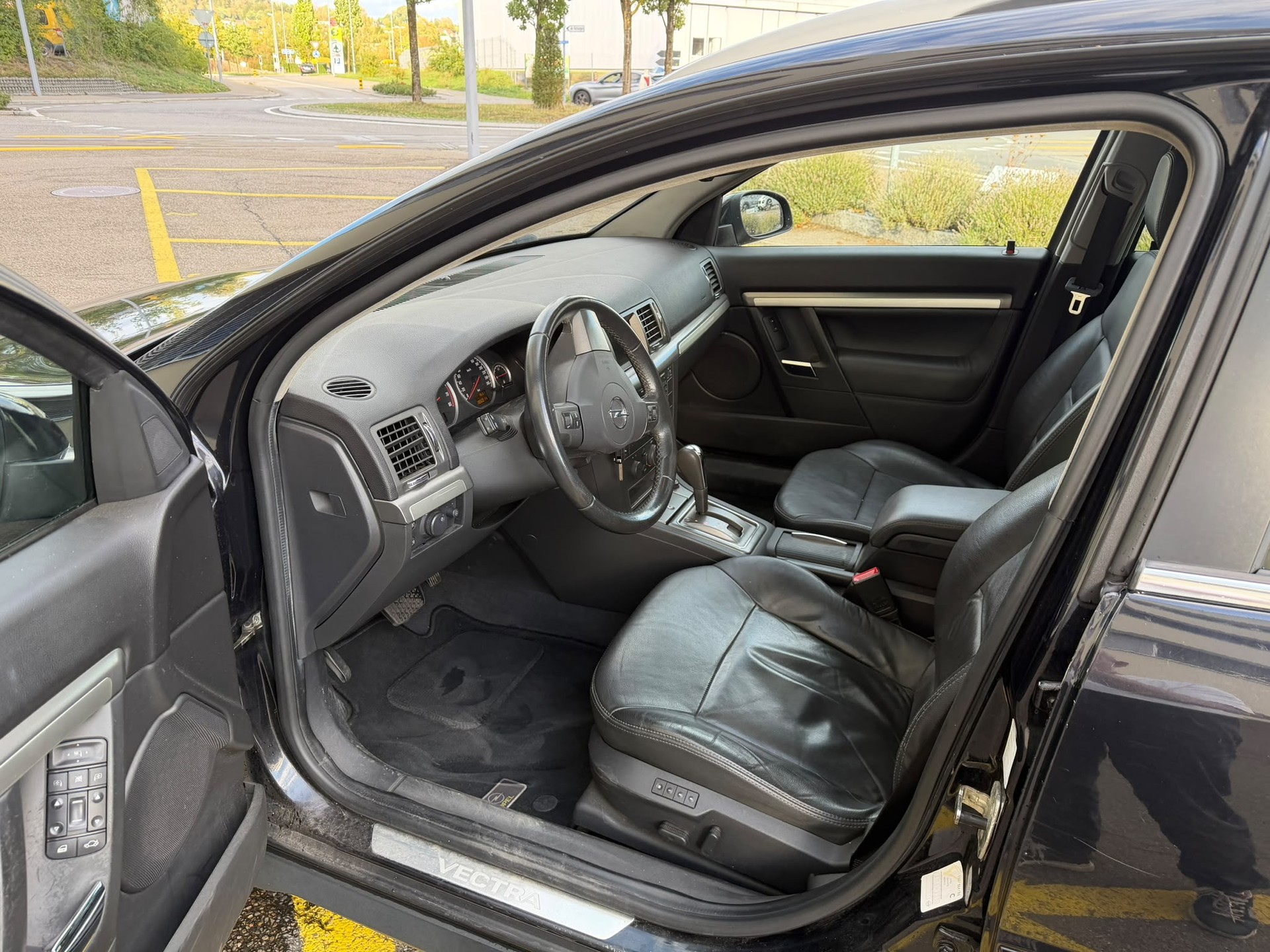 OPEL Vectra Caravan 2.8 Turbo V6 Diamond-image-4