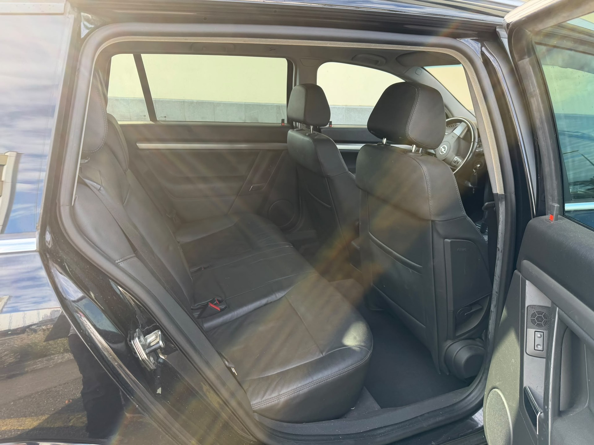 OPEL Vectra Caravan 2.8 Turbo V6 Diamond-image-5