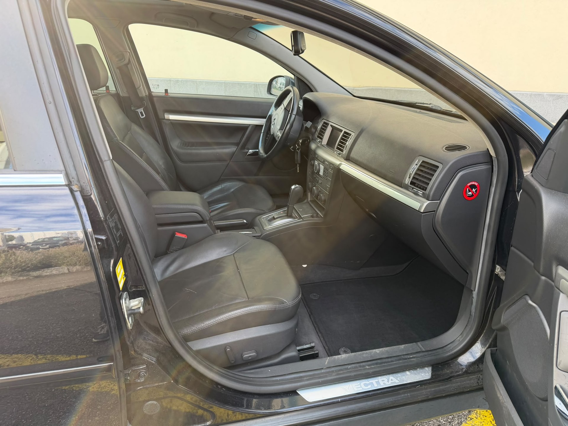 OPEL Vectra Caravan 2.8 Turbo V6 Diamond-image-6