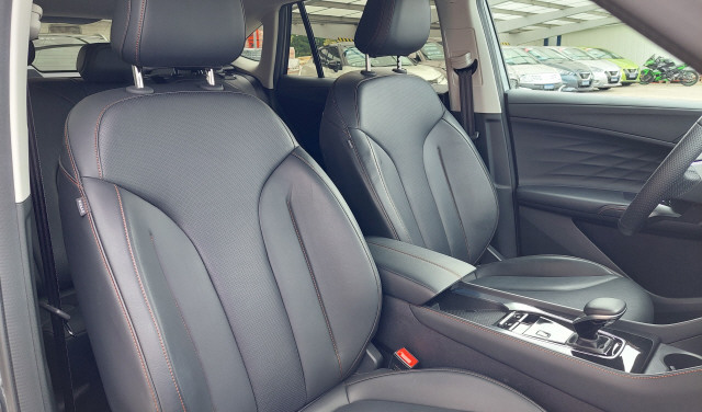MG HS 1.5 T Plug-in-Hybrid Luxury-image-8