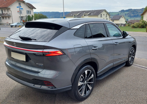 MG HS 1.5 T Plug-in-Hybrid Luxury-image-3