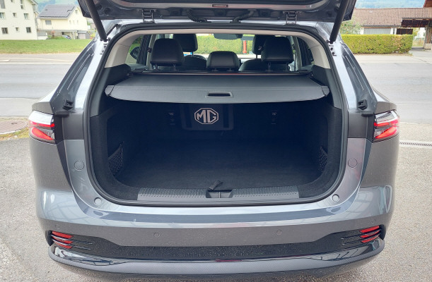 MG HS 1.5 T Plug-in-Hybrid Luxury-image-14
