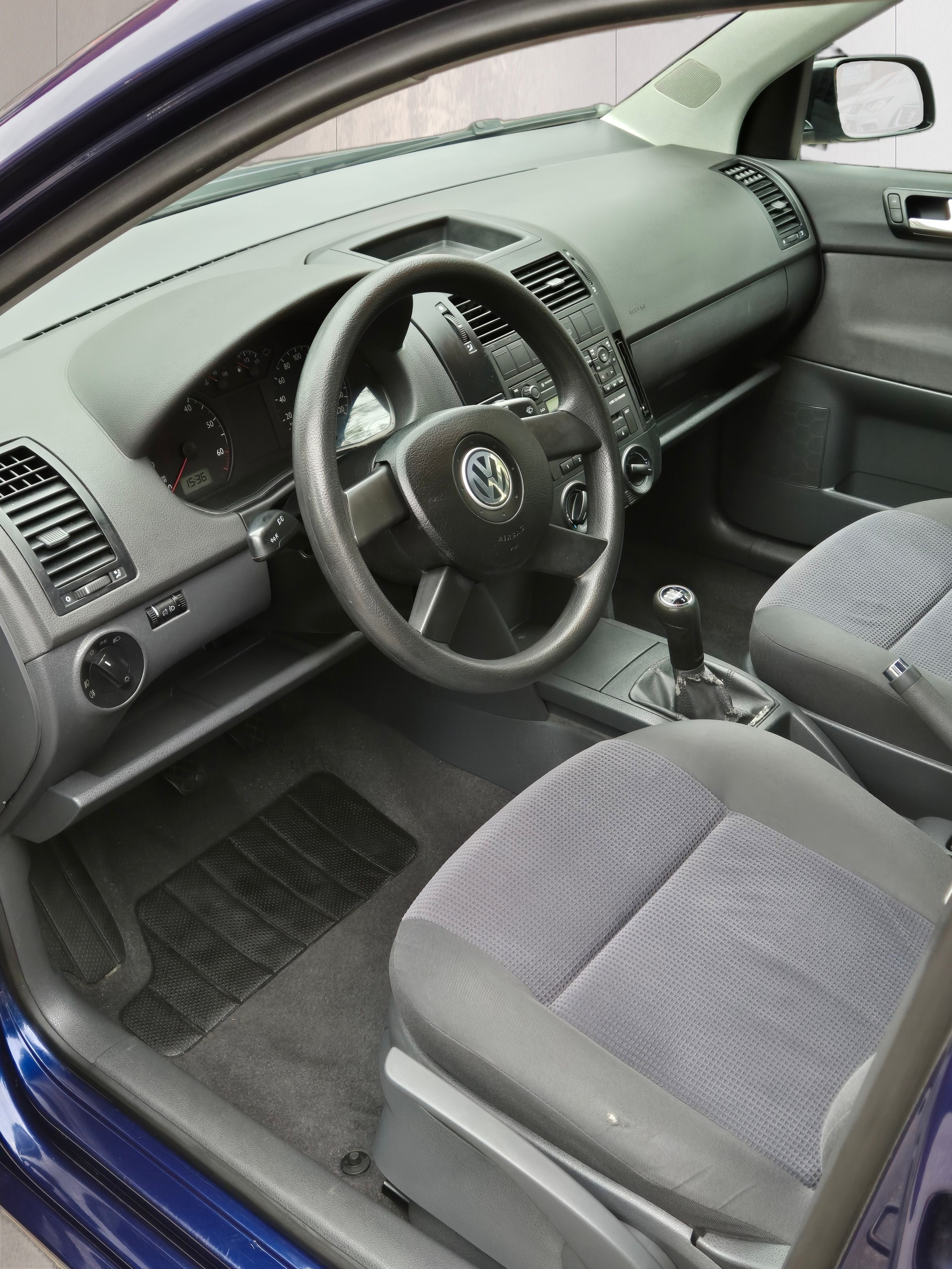VW Polo 1.4 16V Comfortline-image-9