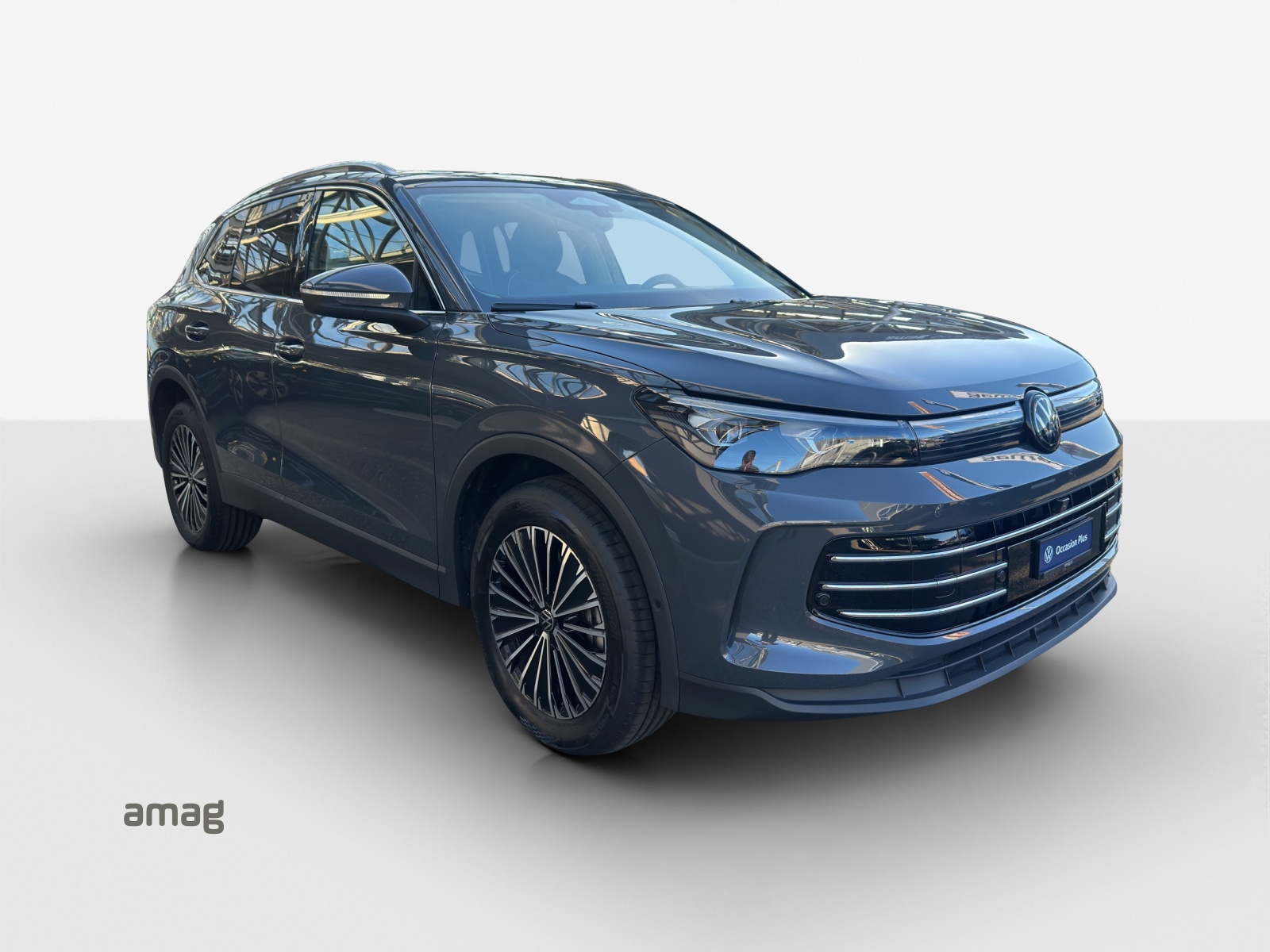 VW Tiguan 2.0 TSI DSG Elegance 4Motion-image-5