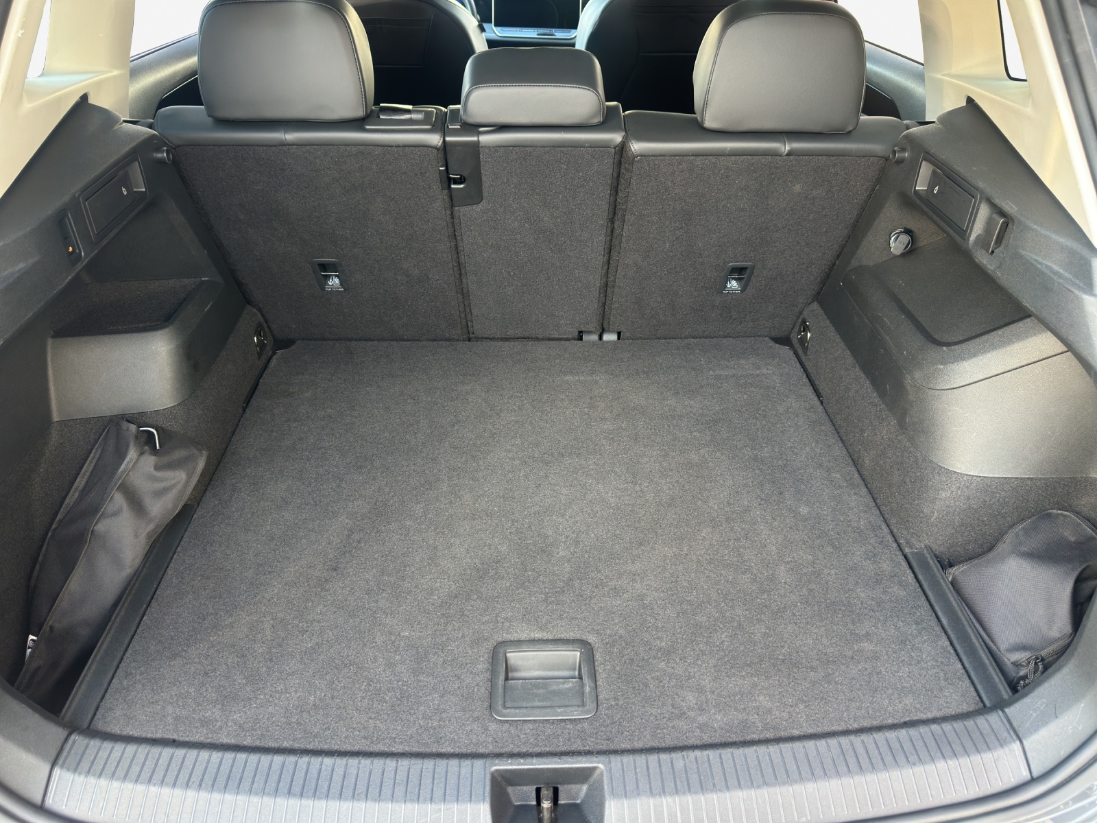 VW Tiguan 2.0 TSI DSG Elegance 4Motion-image-12