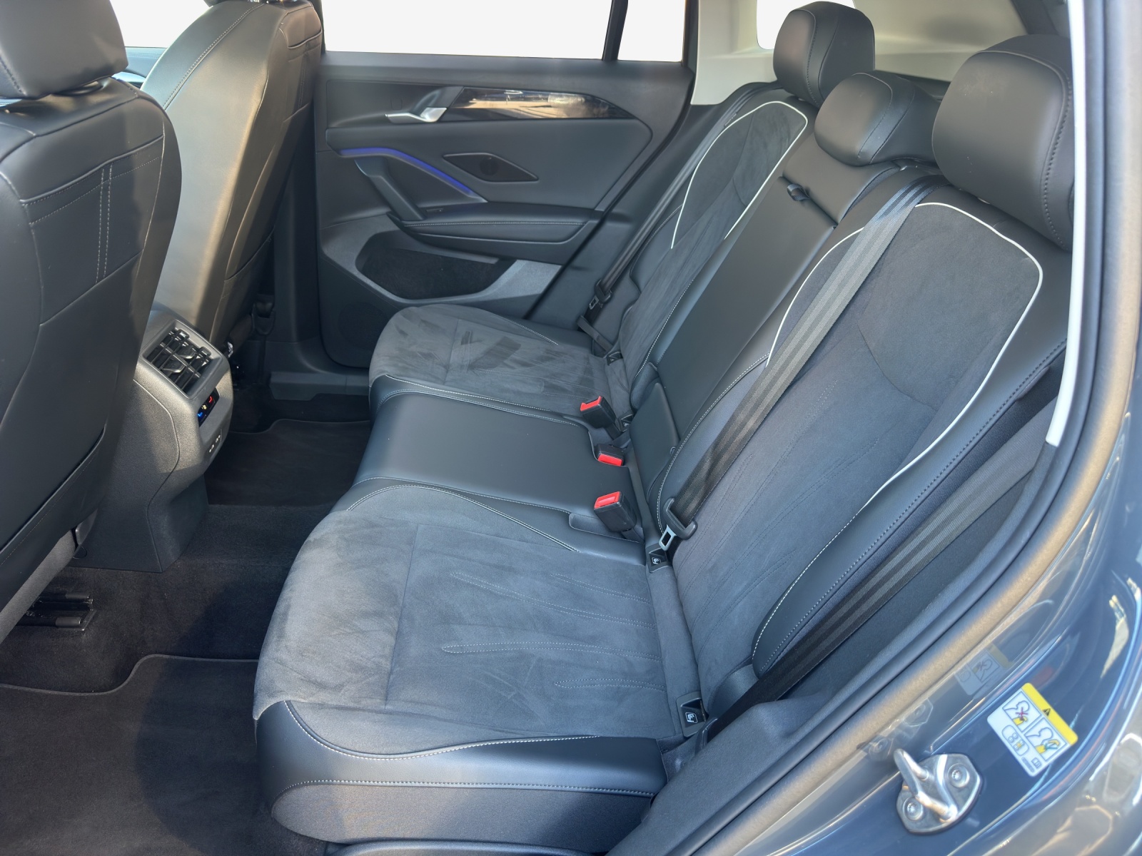 VW Tiguan 2.0 TSI DSG Elegance 4Motion-image-11