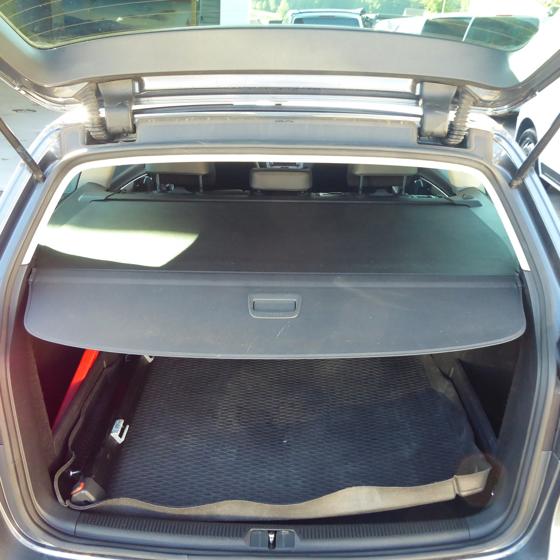 VW Passat Variant 2.0 TDI BMT Highline 4MDSG-image-6