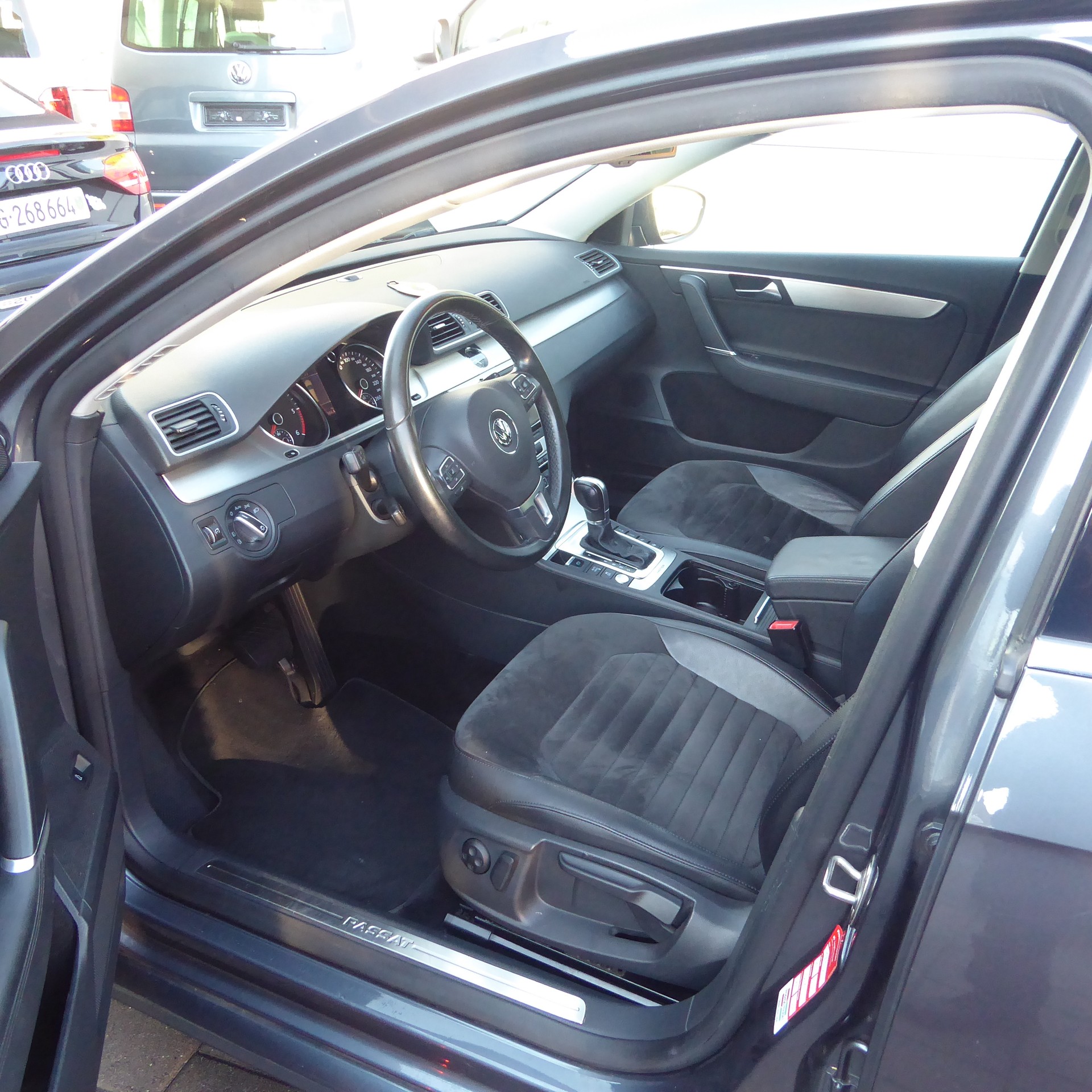 VW Passat Variant 2.0 TDI BMT Highline 4MDSG-image-4