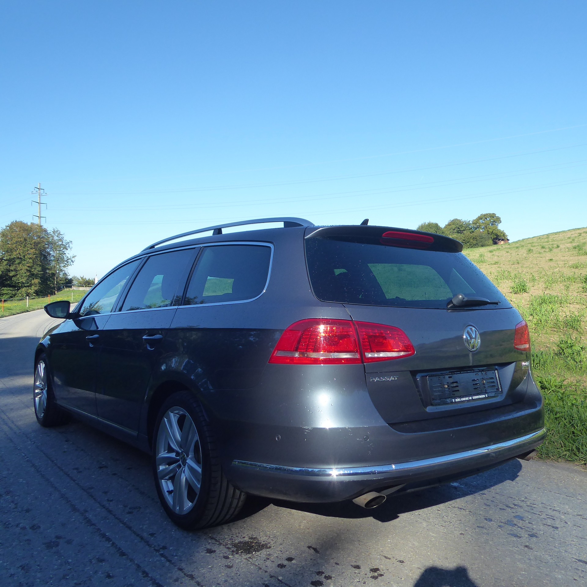 VW Passat Variant 2.0 TDI BMT Highline 4MDSG-image-2
