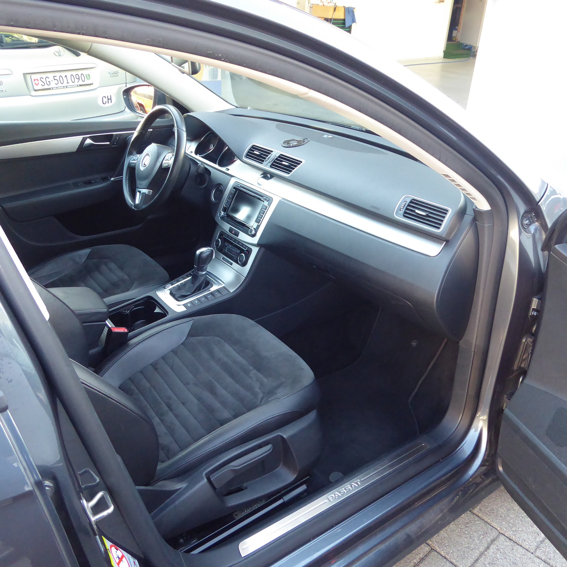 VW Passat Variant 2.0 TDI BMT Highline 4MDSG-image-8