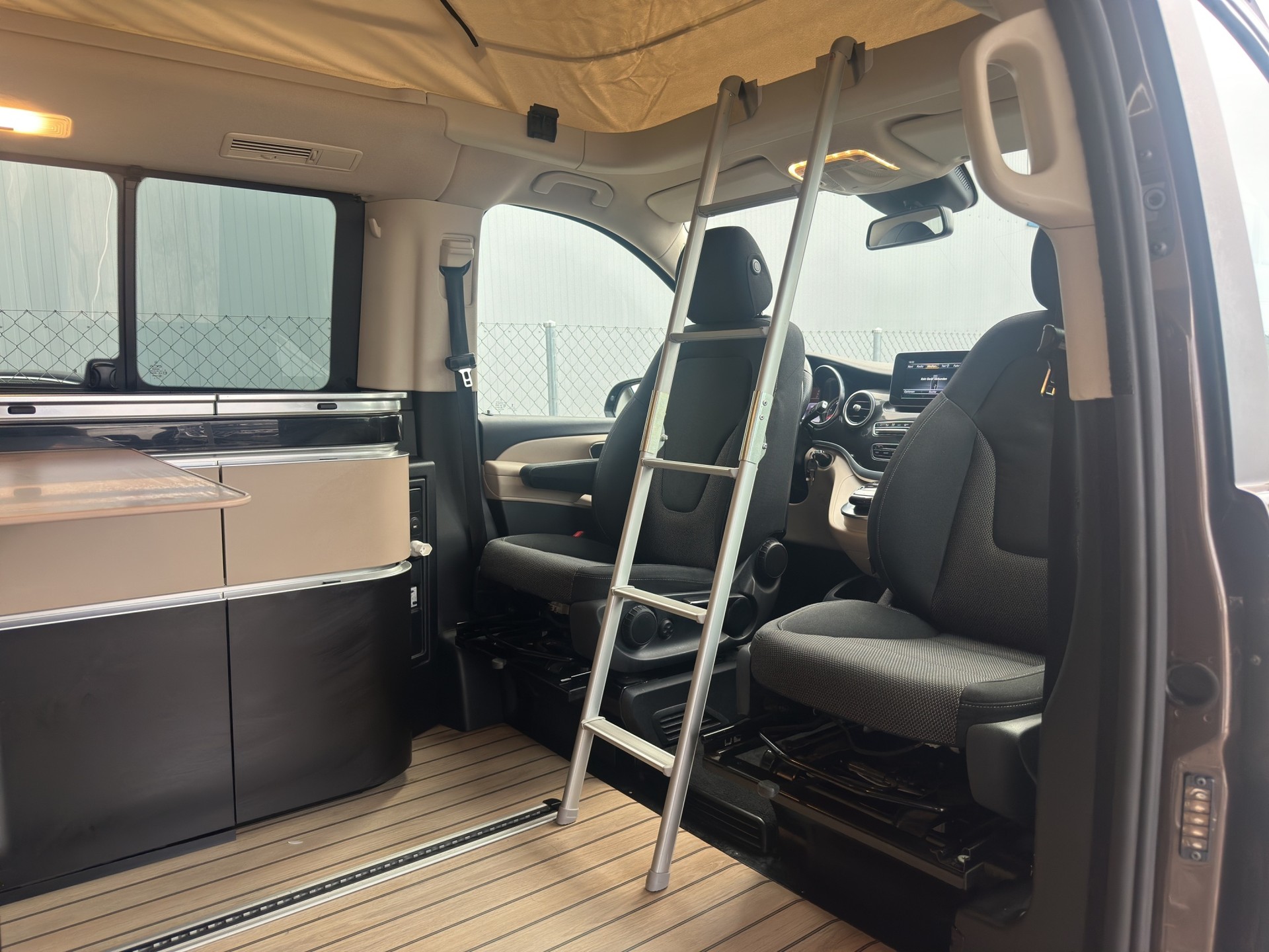 MERCEDES-BENZ Marco Polo 250 d 7G-Tronic-image-43