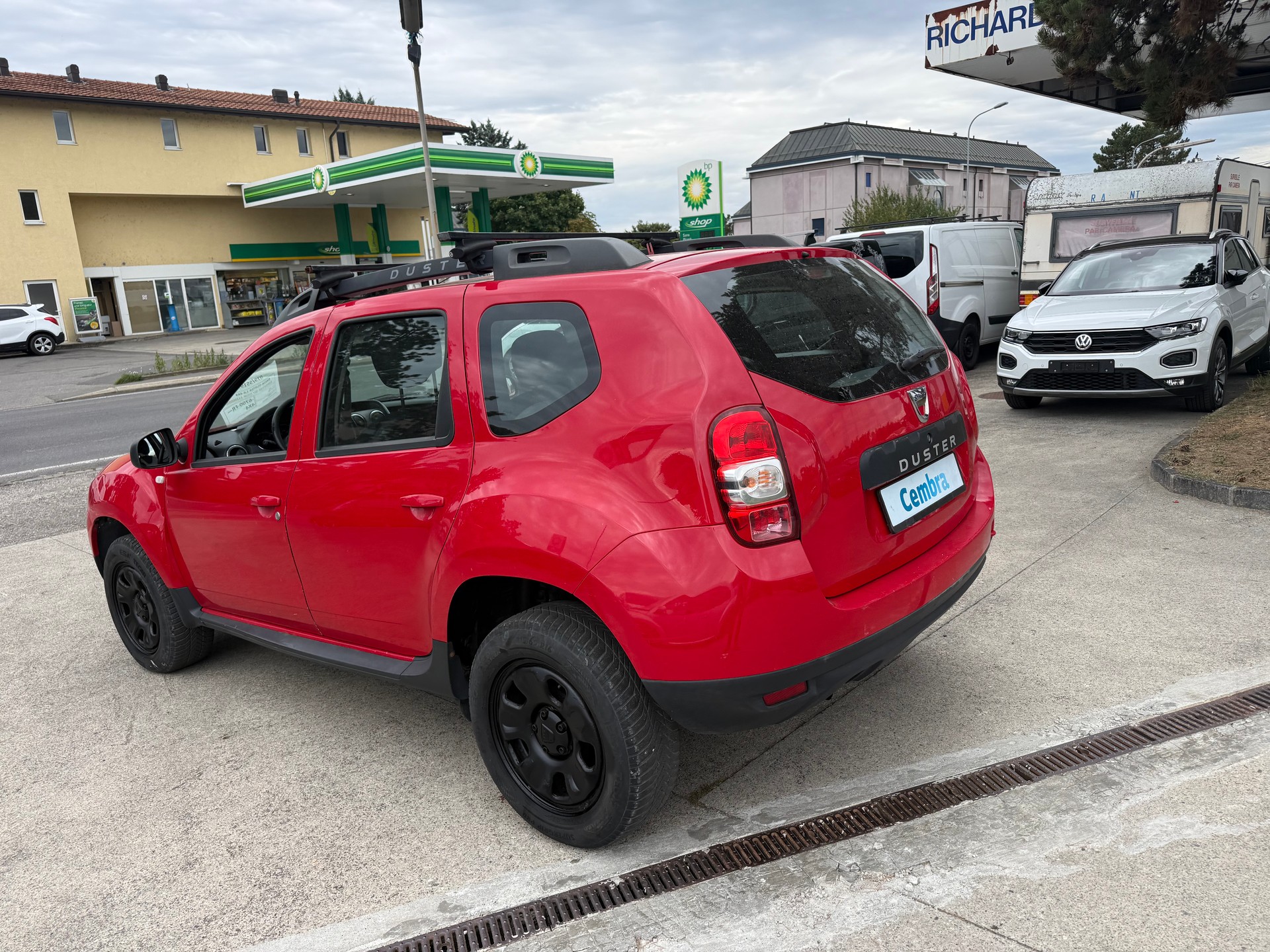 DACIA Duster 1.6 Celebration 4x4-image-9