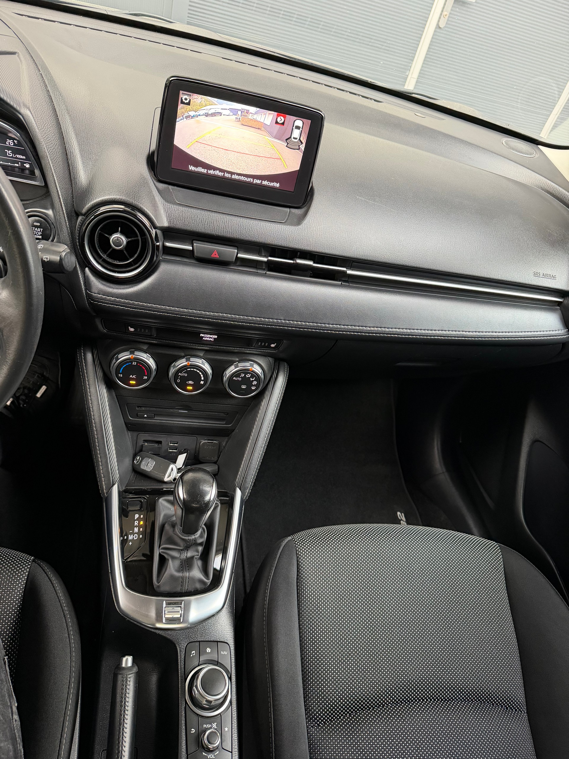 MAZDA 2 SKYACTIV-G 90 Revolution Automat-image-14
