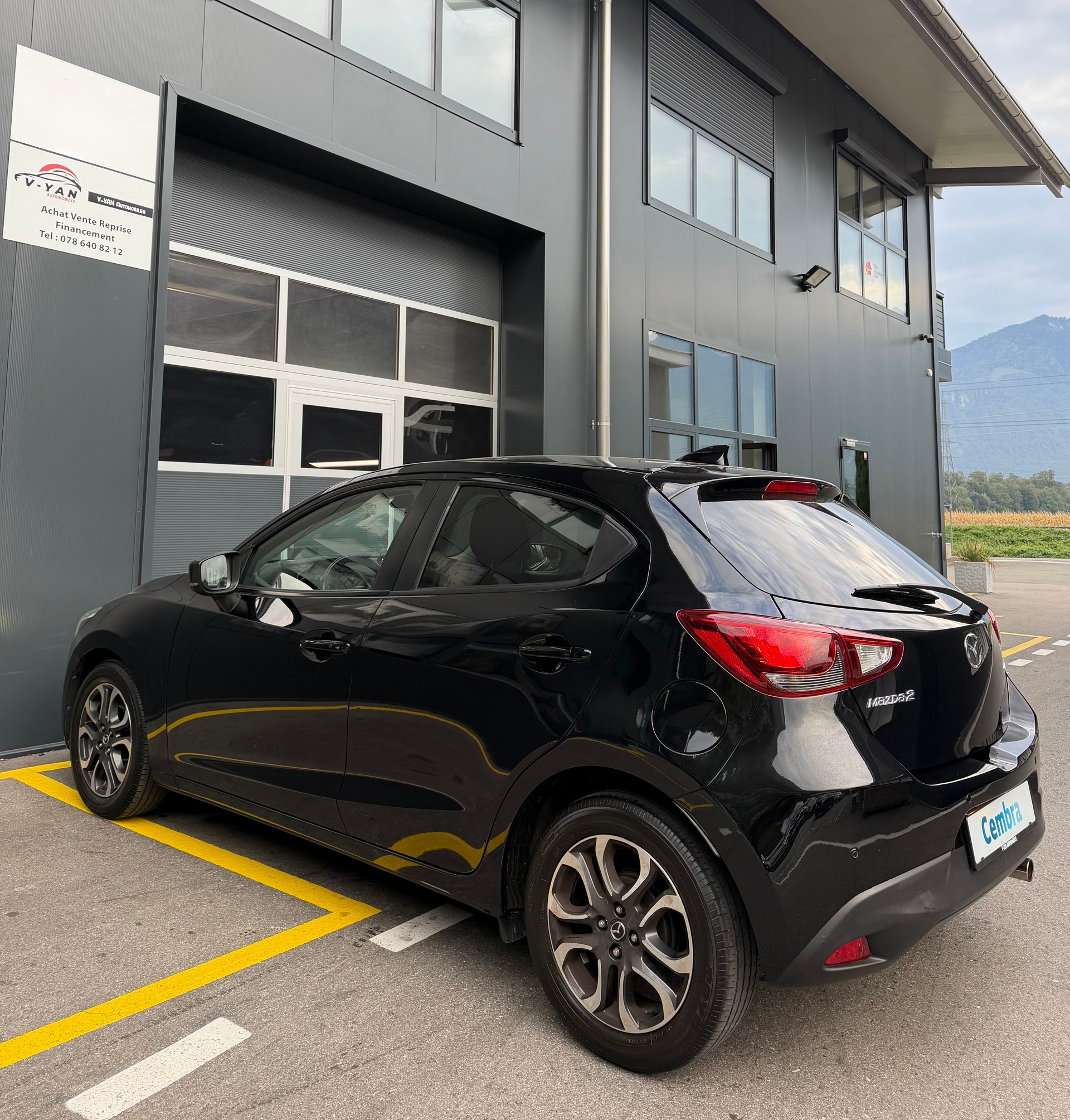 MAZDA 2 SKYACTIV-G 90 Revolution Automat-image-6