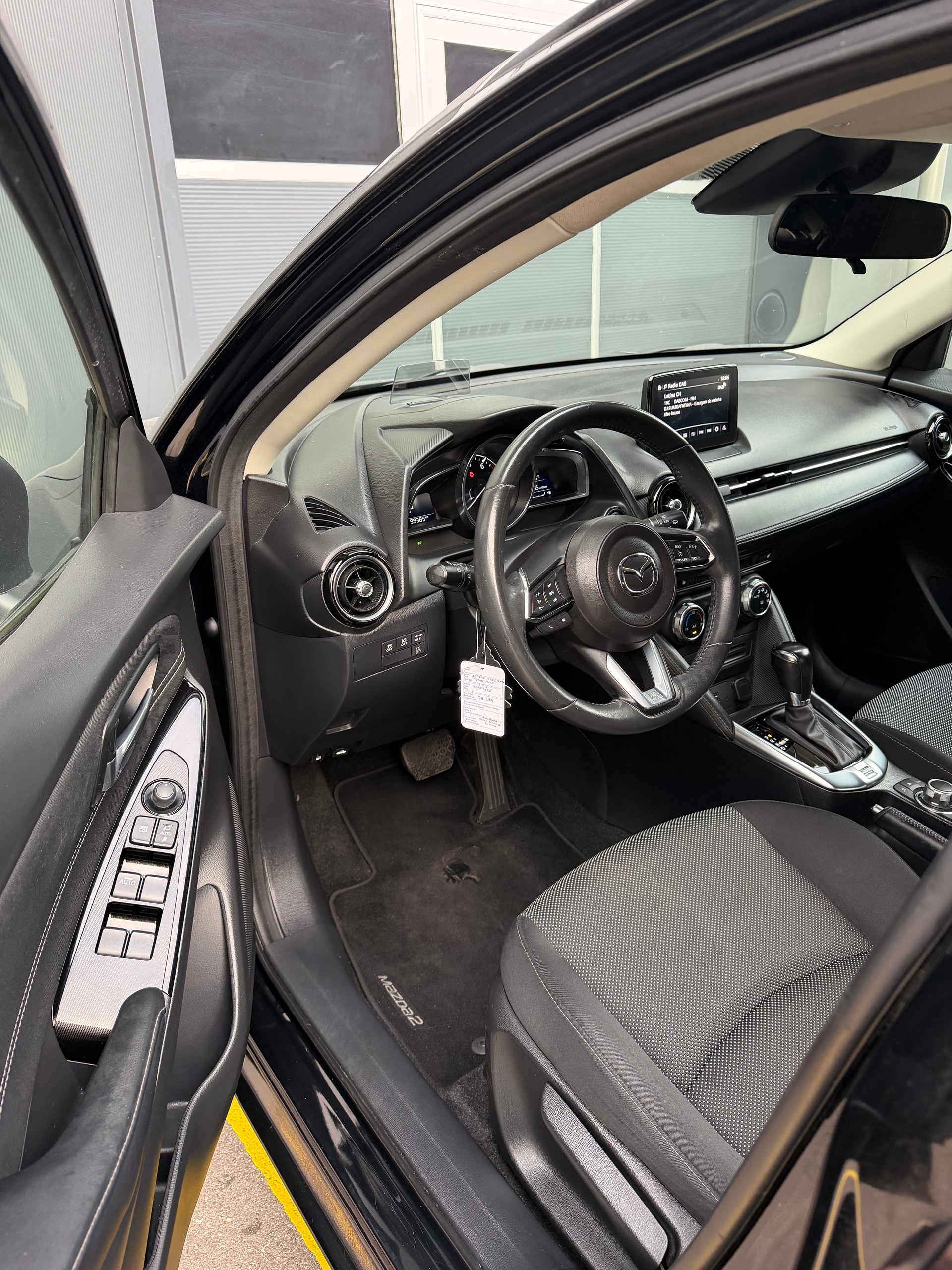 MAZDA 2 SKYACTIV-G 90 Revolution Automat-image-12