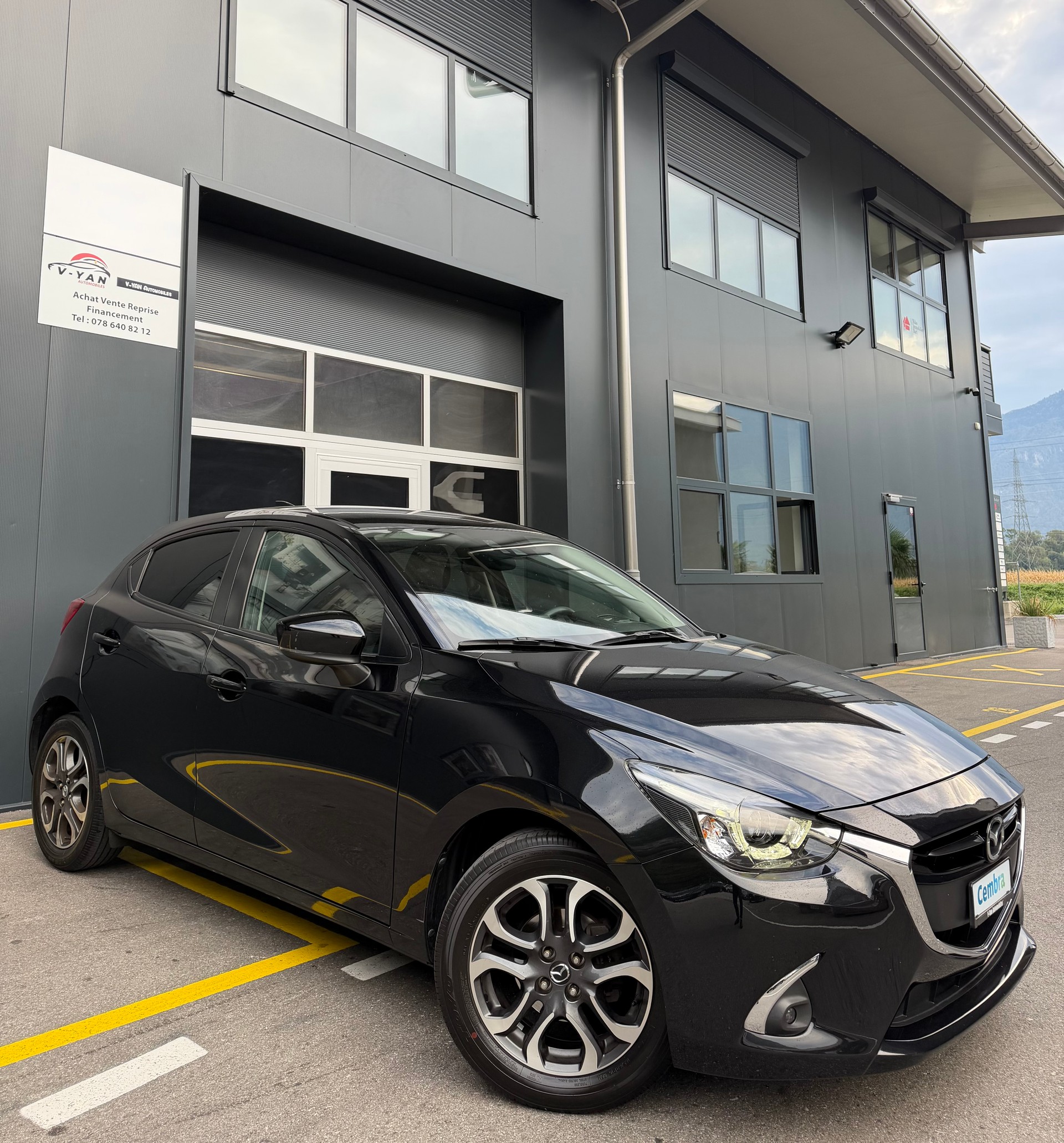 MAZDA 2 SKYACTIV-G 90 Revolution Automat-image-1