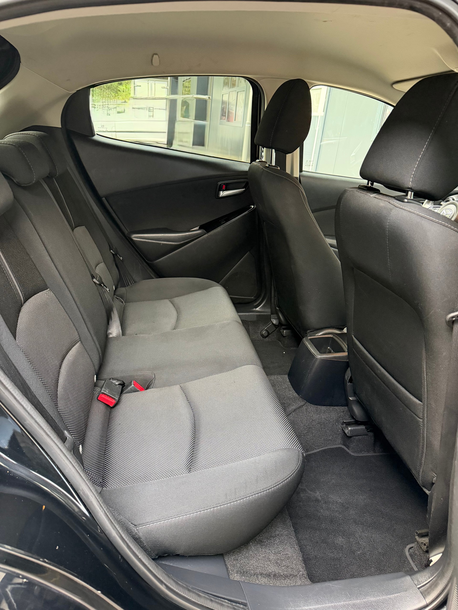 MAZDA 2 SKYACTIV-G 90 Revolution Automat-image-8
