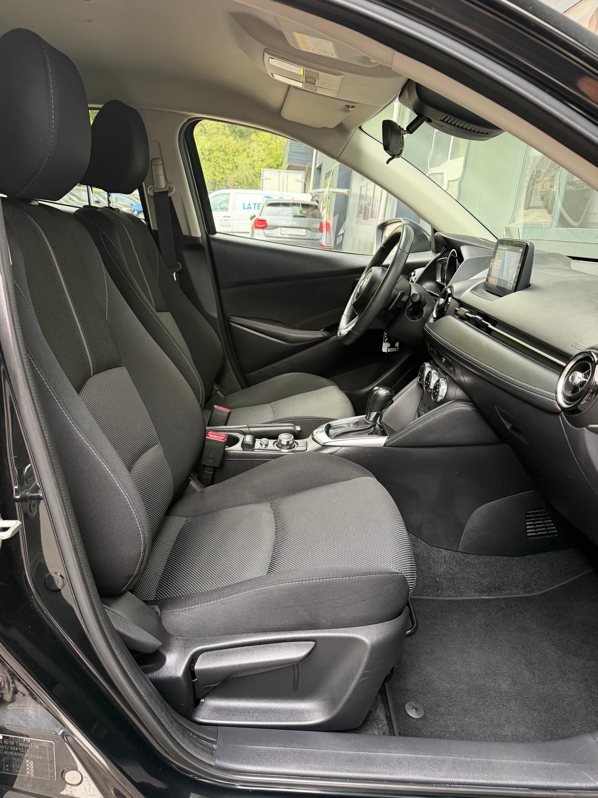 MAZDA 2 SKYACTIV-G 90 Revolution Automat-image-10