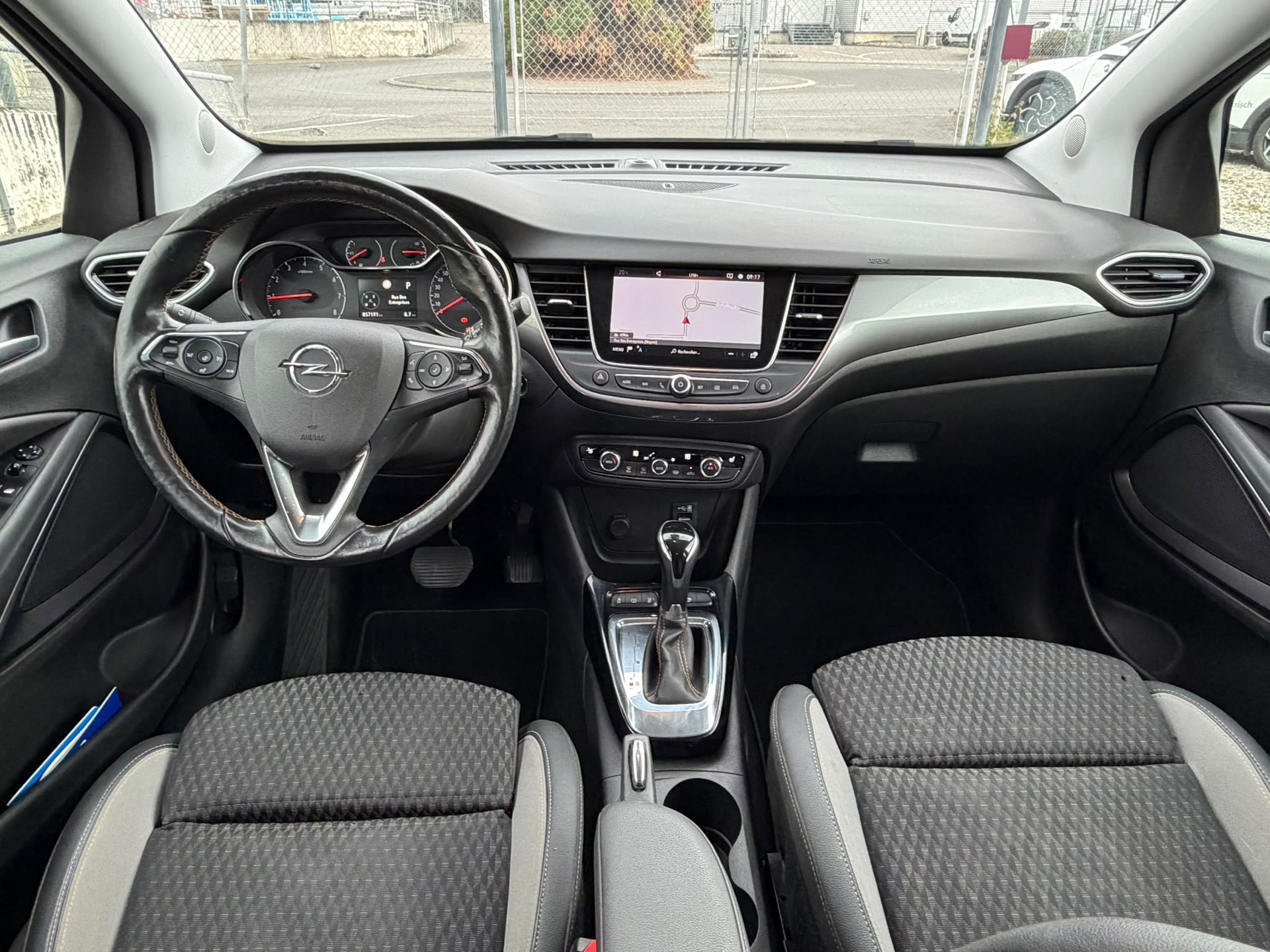 OPEL Crossland X 1.2i Ultimate Automatik-image-6
