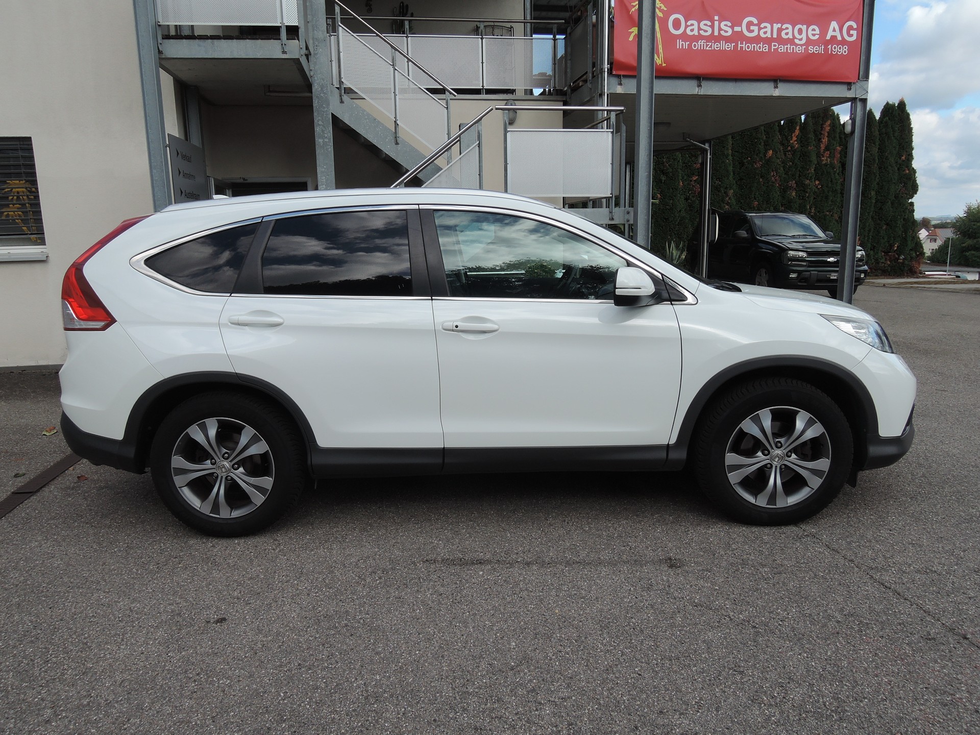 HONDA CR-V 2.2 i-DTEC Executive 4WD Automatic-image-2