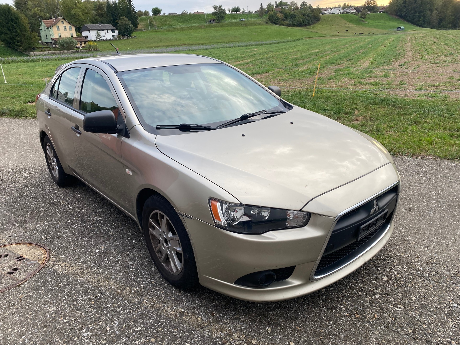 MITSUBISHI Lancer Sportback 1.6 Jubilé35-image-1