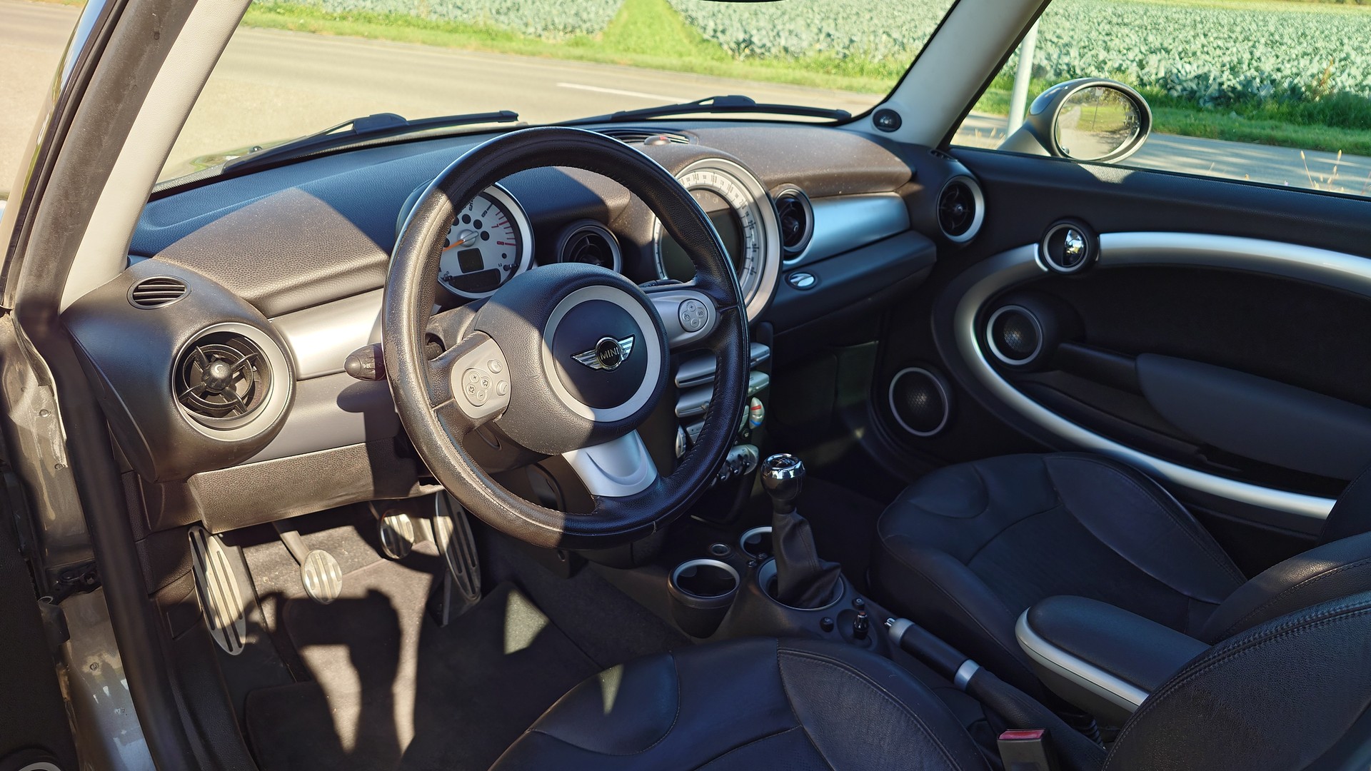 MINI Cooper S-image-9