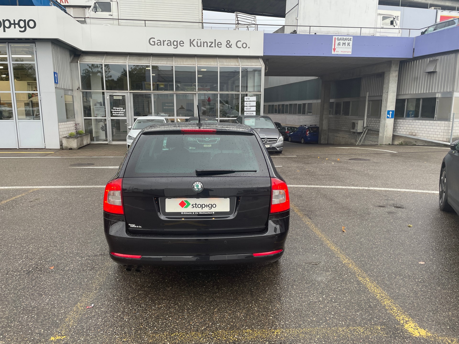 SKODA Octavia Combi 2.0 TDI Elegance 4x4 DSG-image-3