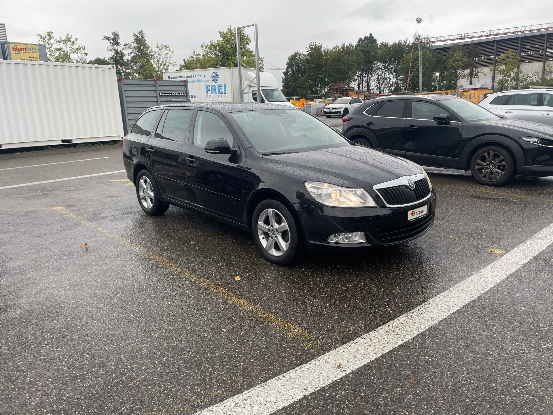 SKODA Octavia Combi 2.0 TDI Elegance 4x4 DSG-image-2