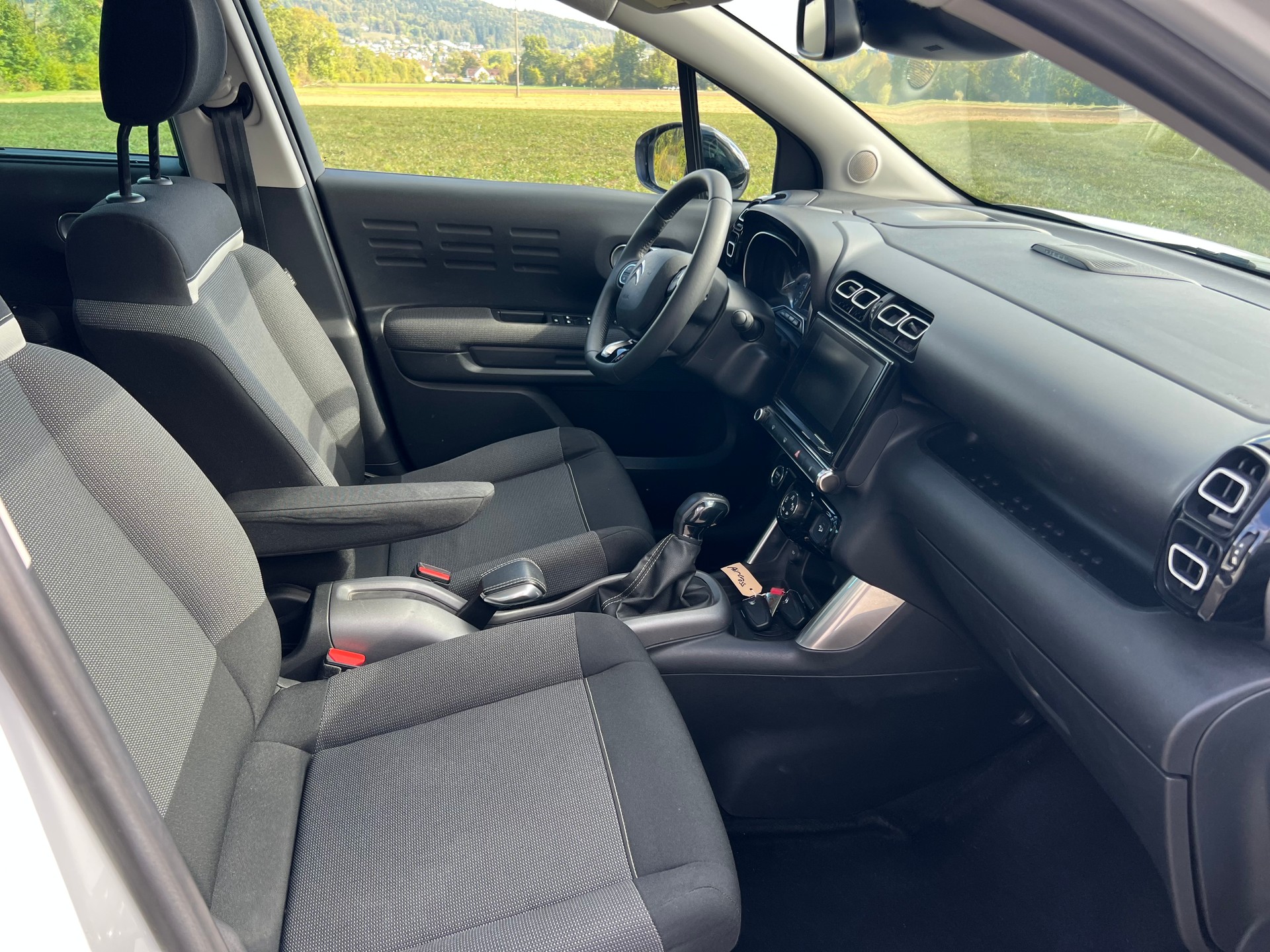 CITROEN C3 Aircross 1.2i PureTech Shine-image-7