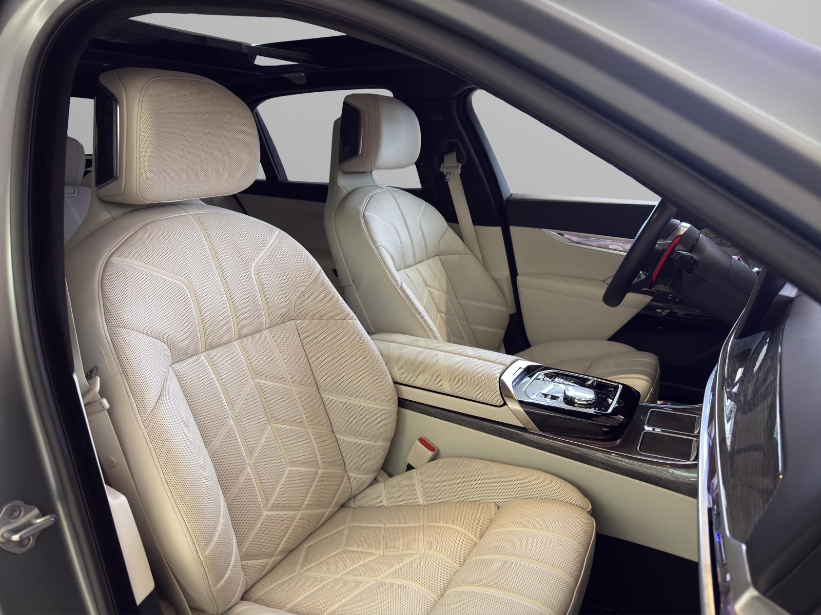 BMW 7er M760e xDrive M-Performance Paket-image-18