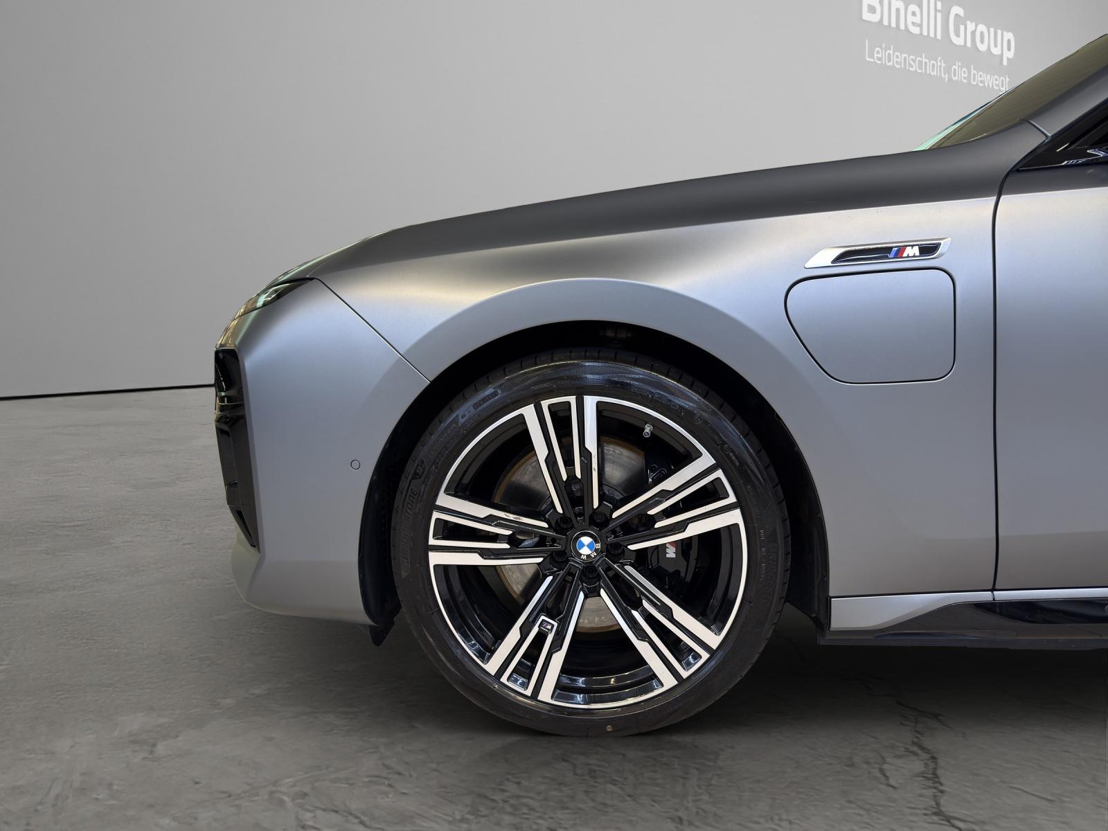 BMW 7er M760e xDrive M-Performance Paket-image-22