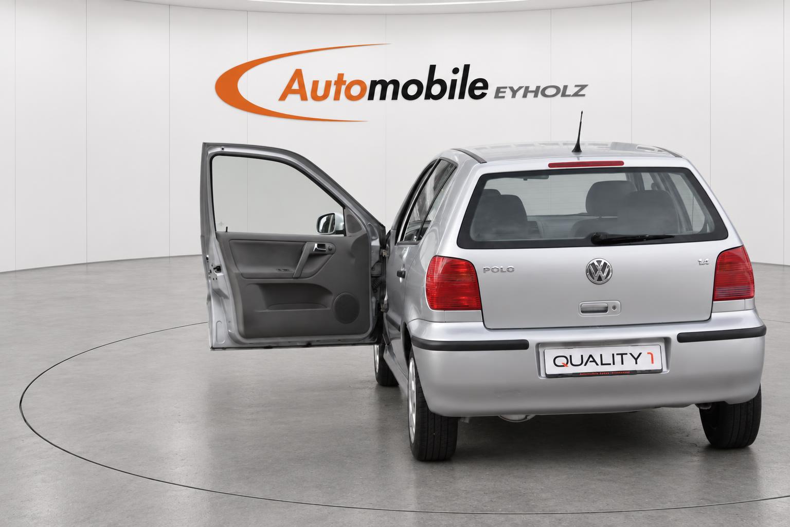 VW Polo 75-image-7