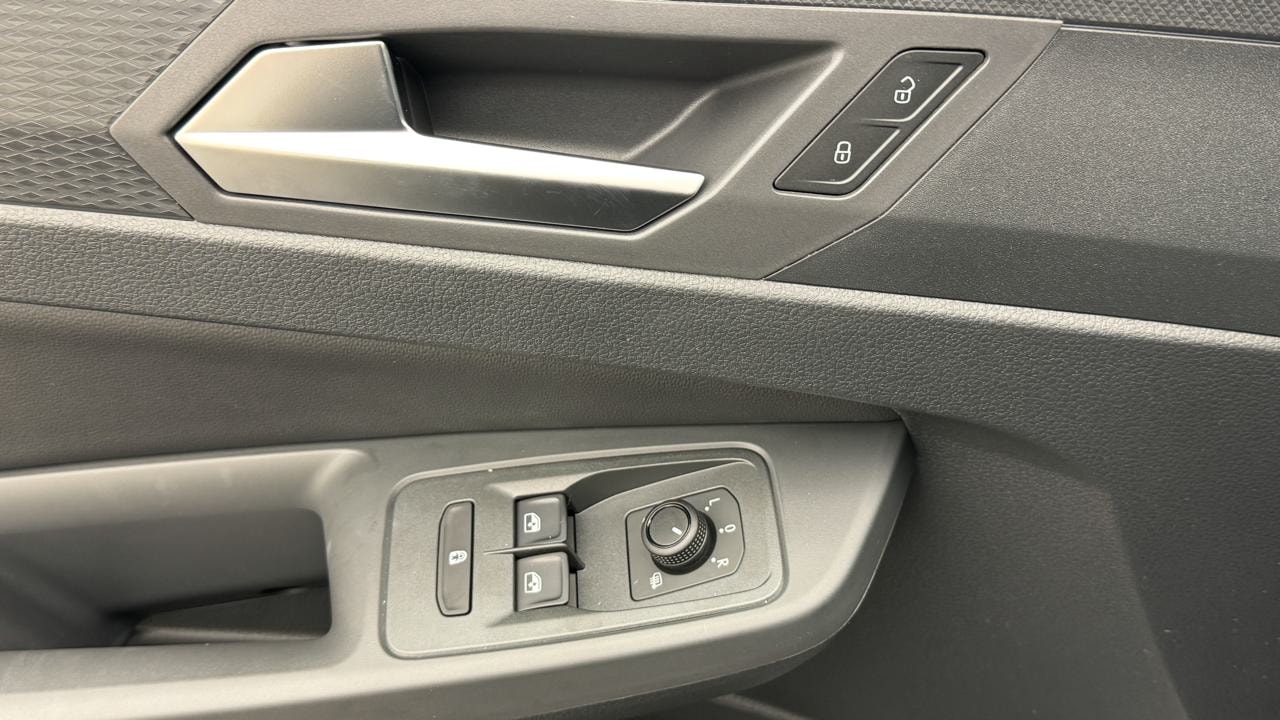 VW Caddy Maxi 1.5 TSI Plug in Hybrid Style DSG-image-8