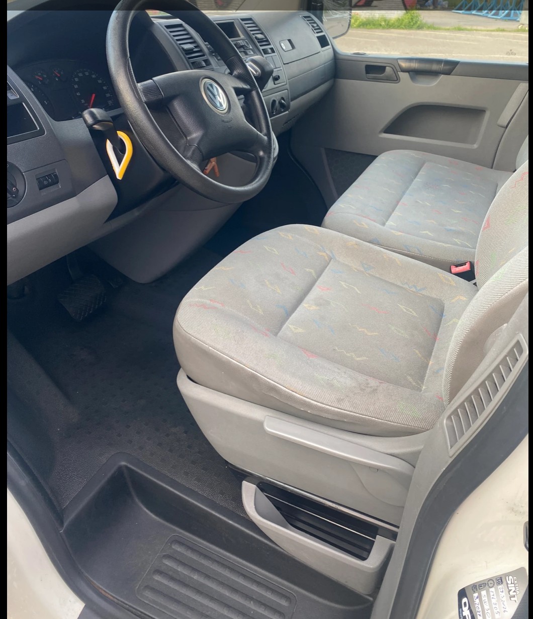 VW T5 Caravelle Trend 2.5 TDI PD-image-10