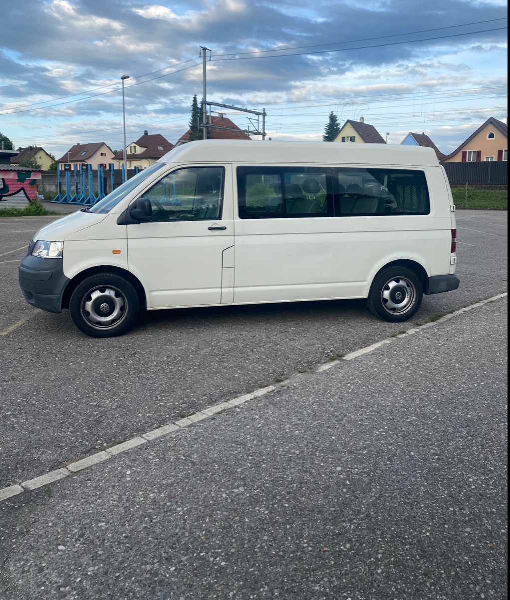 VW T5 Caravelle Trend 2.5 TDI PD-image-2