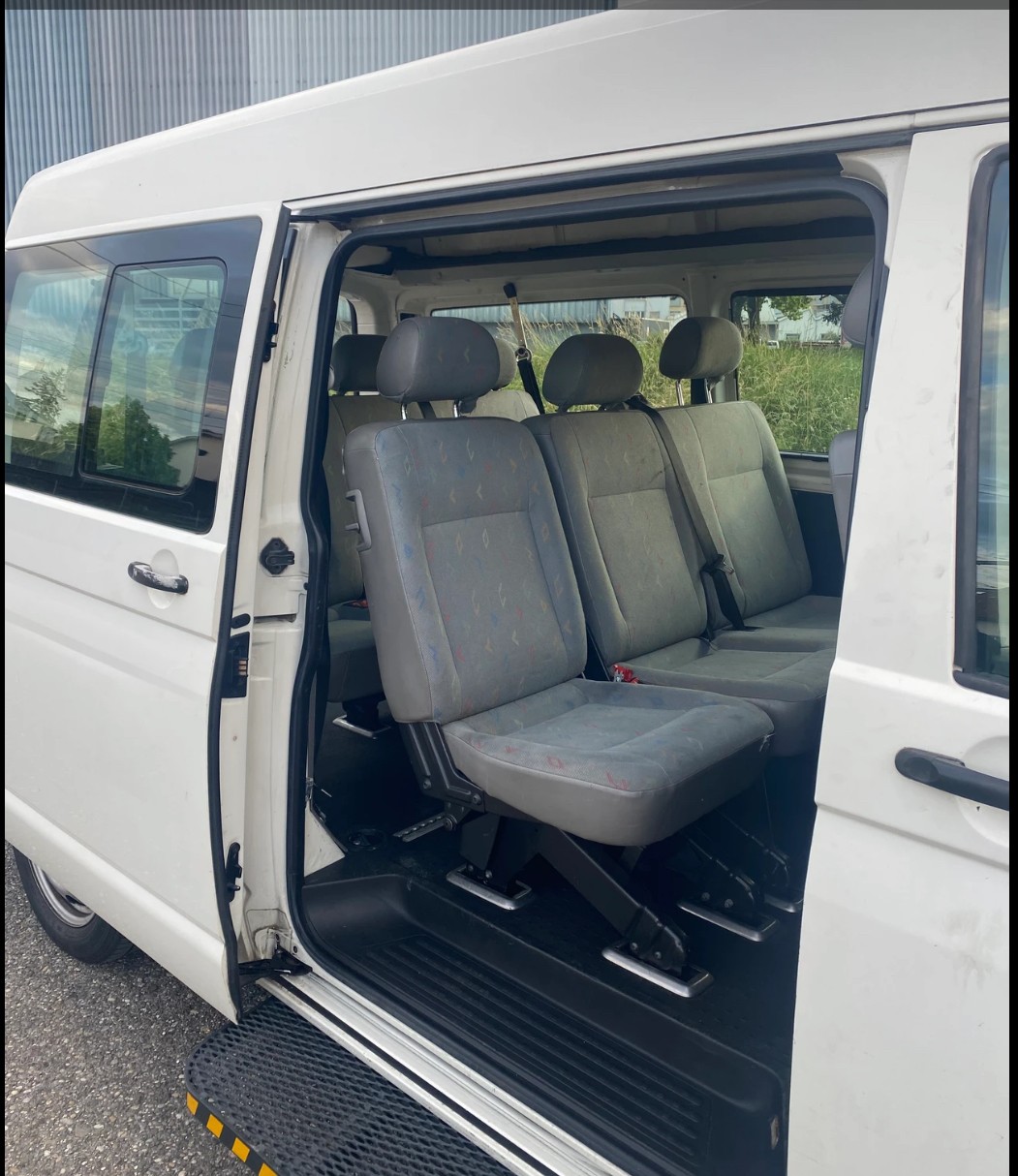 VW T5 Caravelle Trend 2.5 TDI PD-image-4