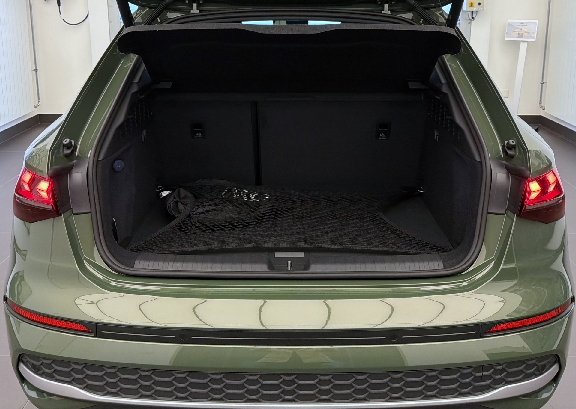 AUDI A3 Sportback TFSI e 150 kW Attraction S-tronic-image-18