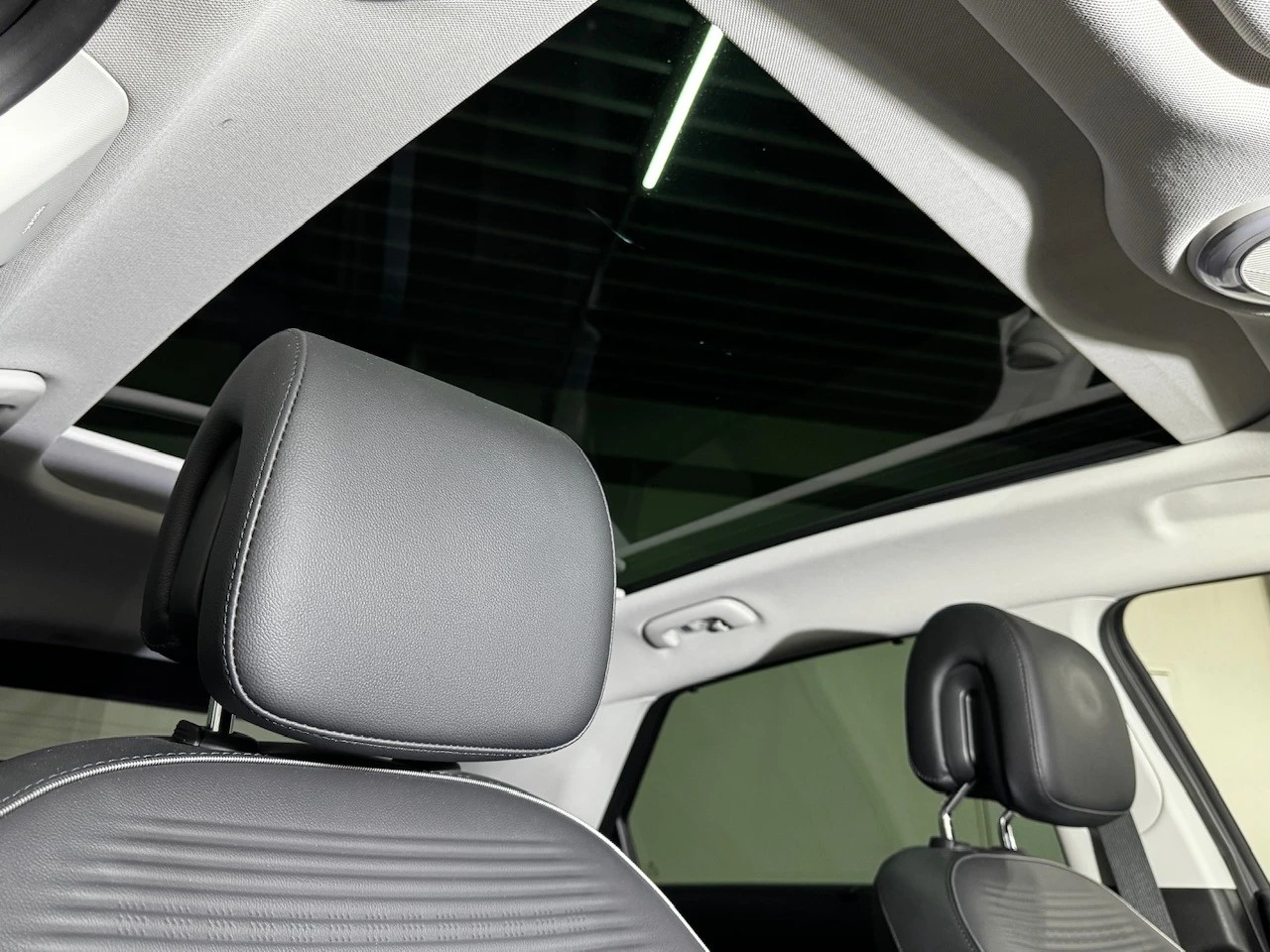 HYUNDAI Ioniq 5 77kWh Vertex 2WD / Wärmepumpe / CH-Fahrzeug mit 5 Jahren Garantie-image-8