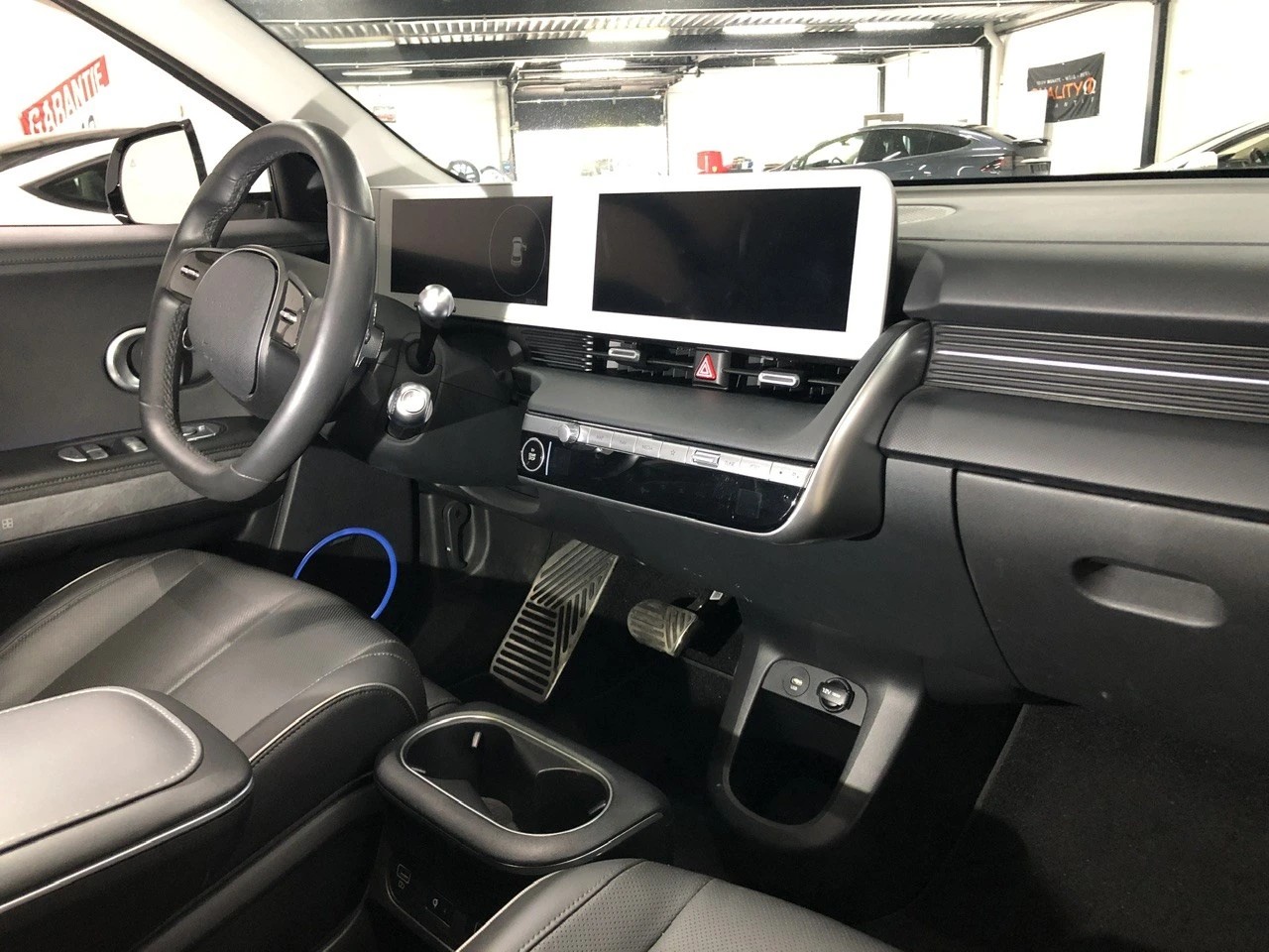 HYUNDAI Ioniq 5 77kWh Vertex 2WD / Wärmepumpe / CH-Fahrzeug mit 5 Jahren Garantie-image-13
