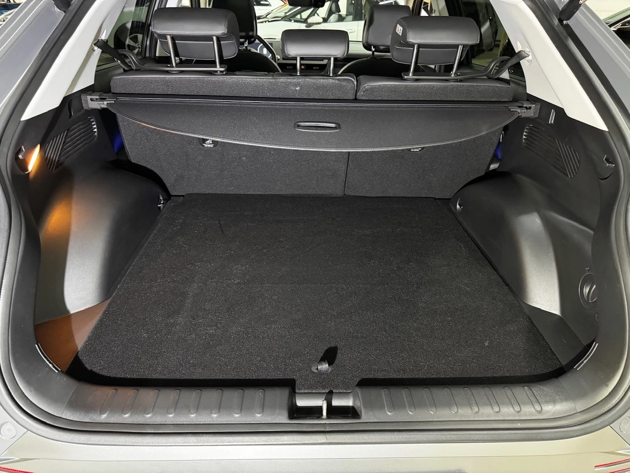 HYUNDAI Ioniq 5 77kWh Vertex 2WD / Wärmepumpe / CH-Fahrzeug mit 5 Jahren Garantie-image-6