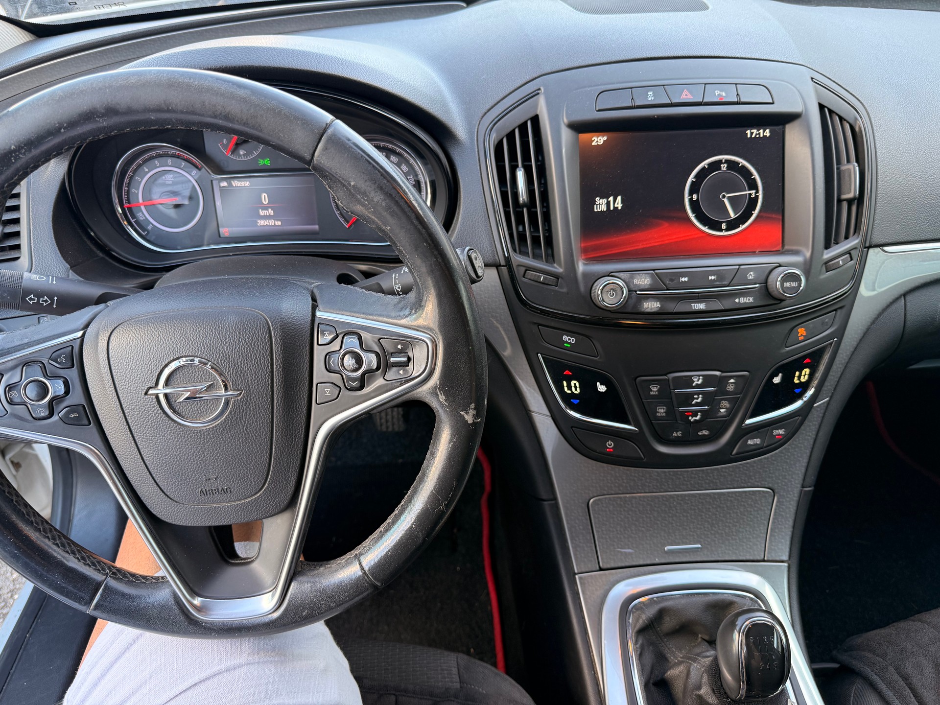 OPEL Insignia Sports Tourer 1.6 Turbo Sport-image-8