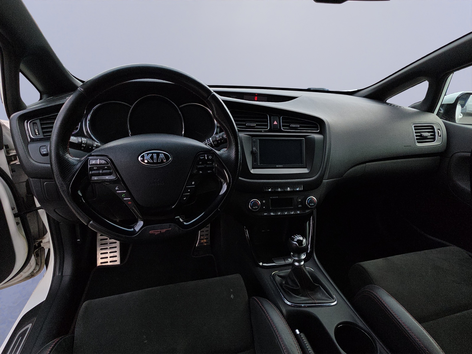 KIA Pro_Ceed 1.6 GDi Turbo GT-image-10