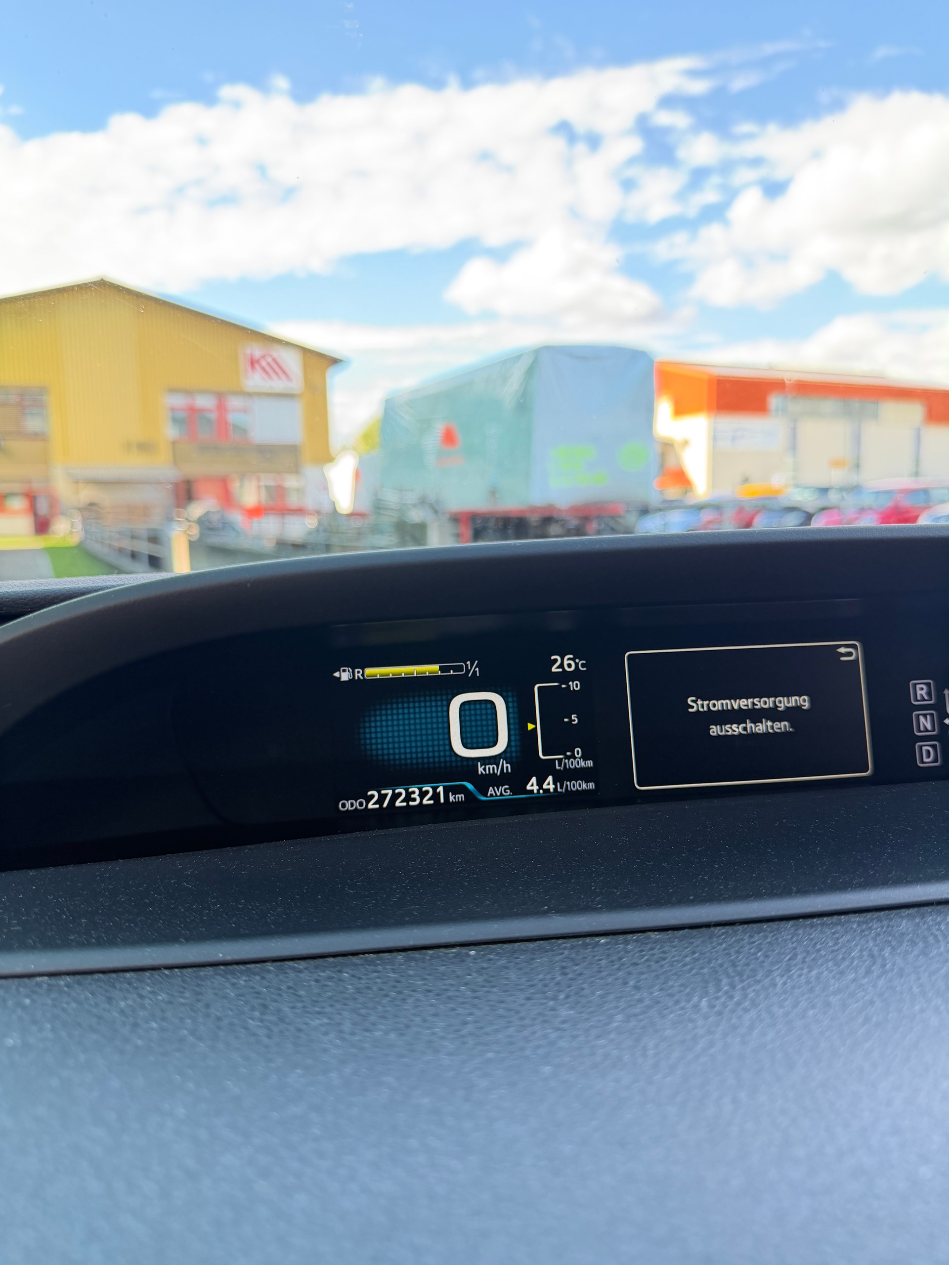 TOYOTA Prius 1.8 VVT-i HSD Sol-image-15