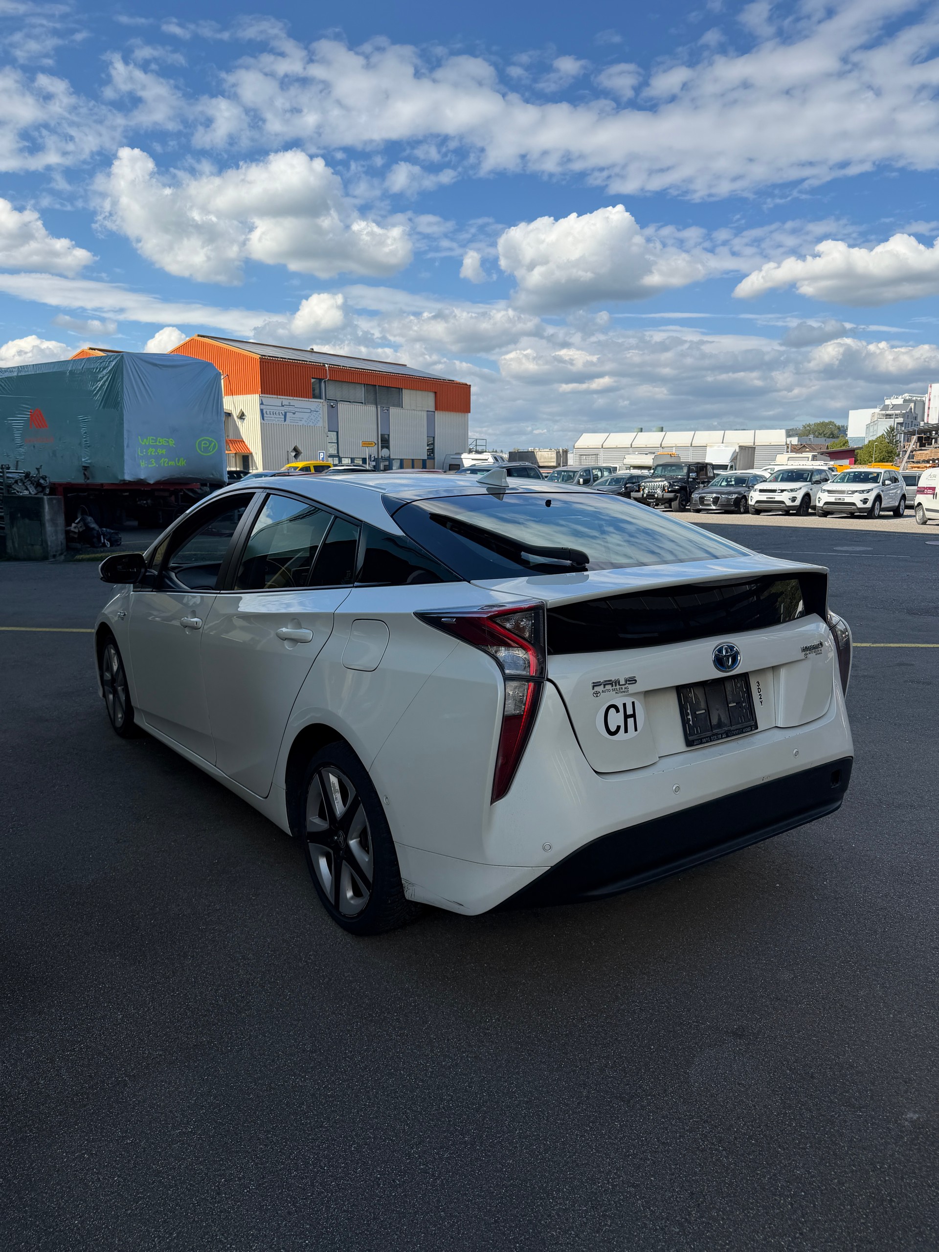 TOYOTA Prius 1.8 VVT-i HSD Sol-image-4